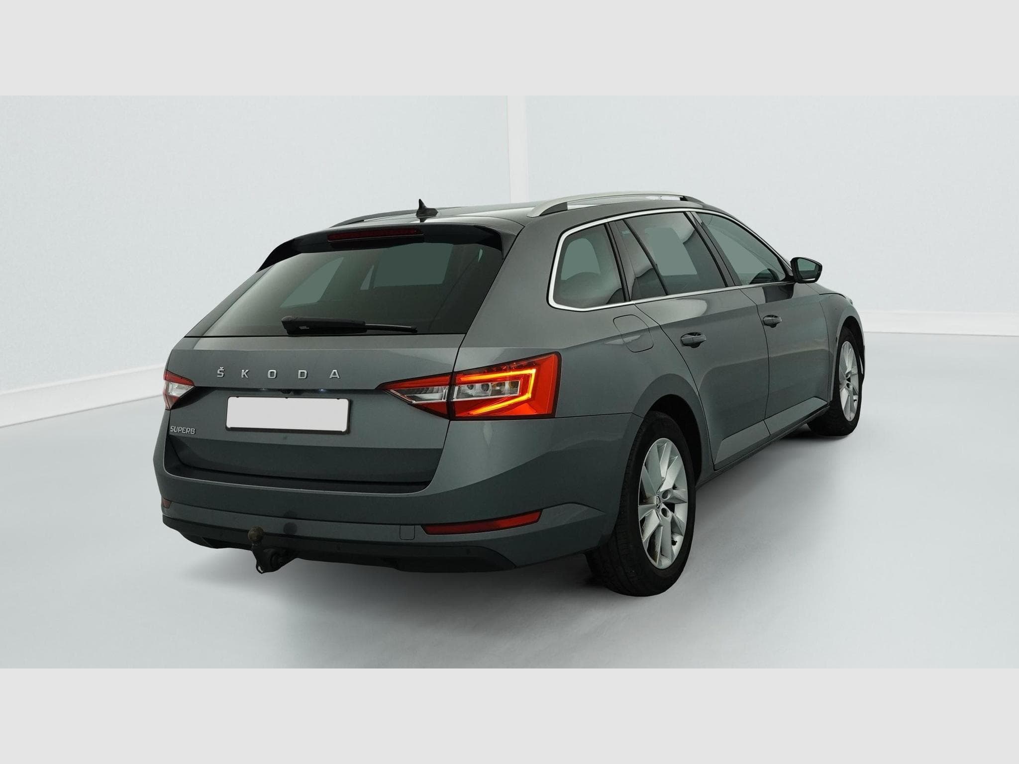 Skoda Superb 2.0 TDI 150 SCR DSG7 BUSINESS (2024) - Photo 7
