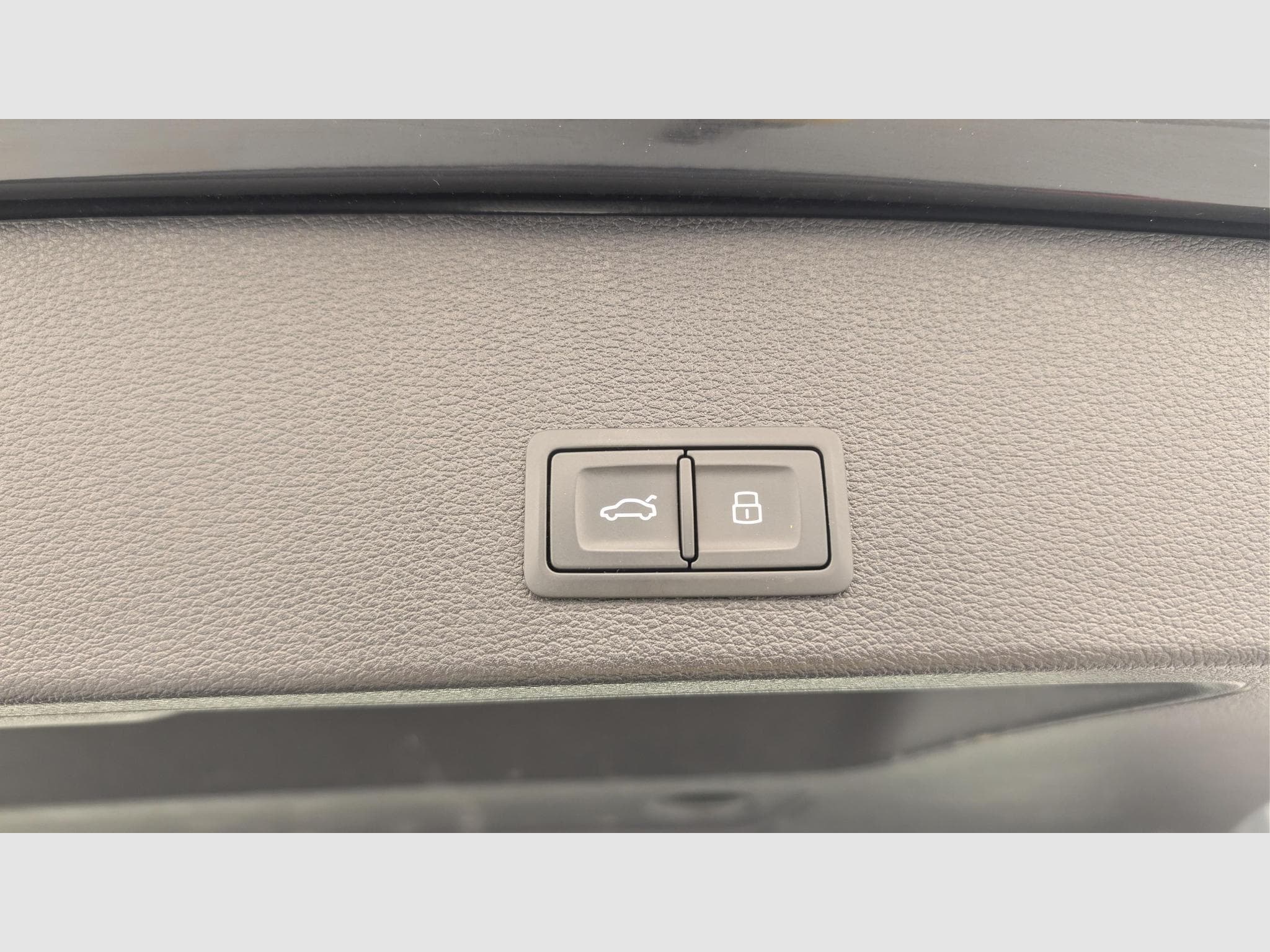 Audi Q2 35 TDI 150 S tronic 7 Quattro Design (2022) - Photo 20