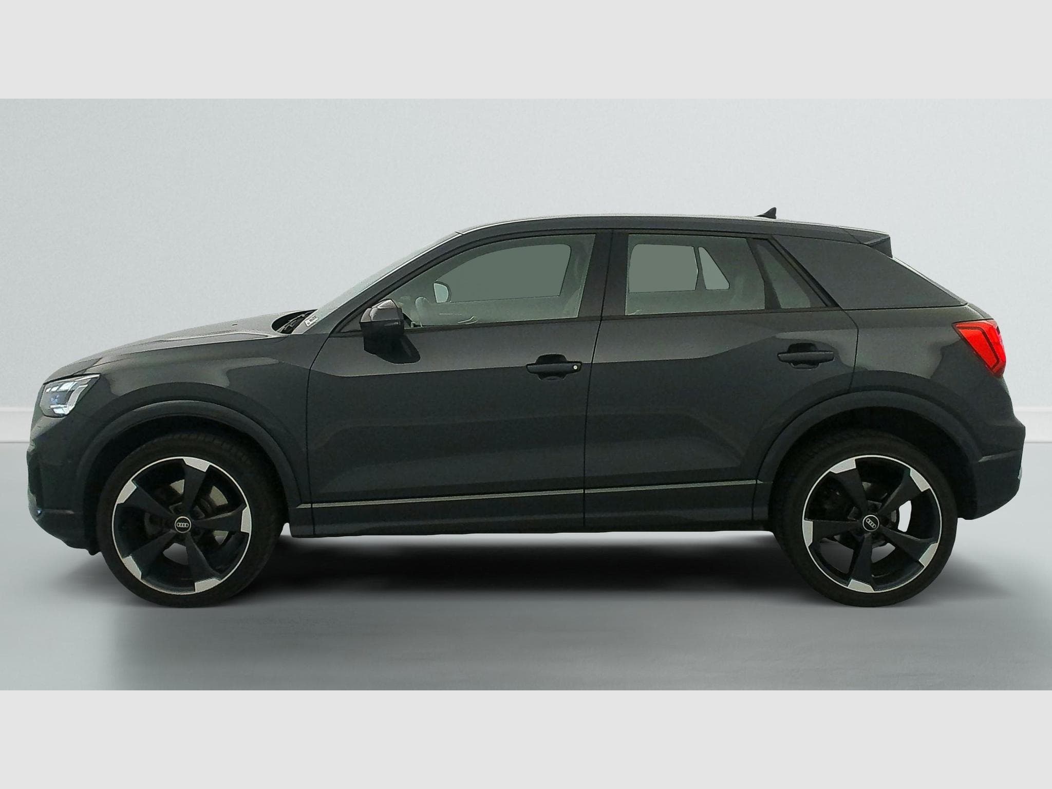 Audi Q2 35 TDI 150 S tronic 7 Quattro Design (2022) - Photo 4