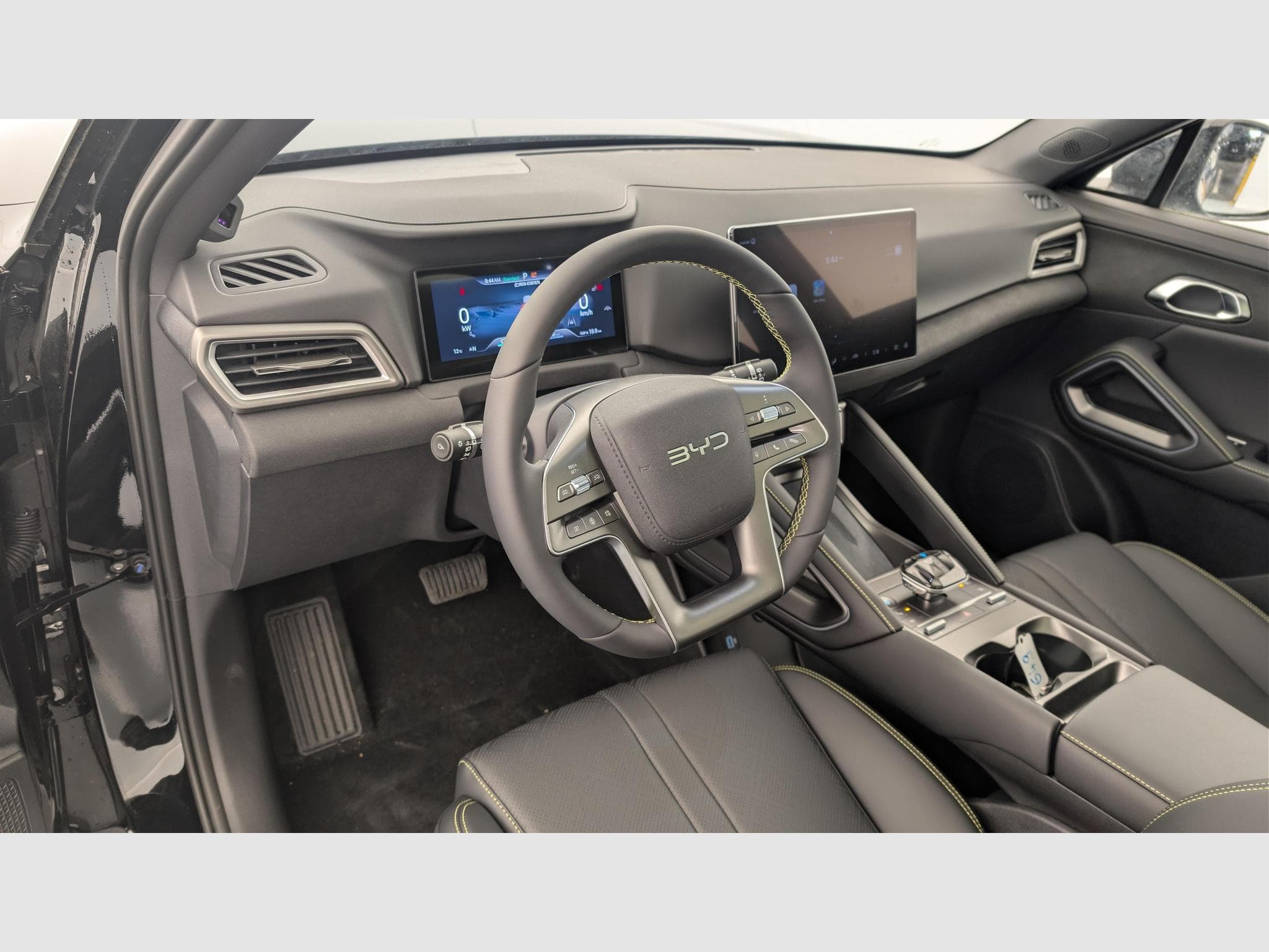 Byd ATTO 2 45.1 kWh 177 ch Boost (2025) - Photo 15