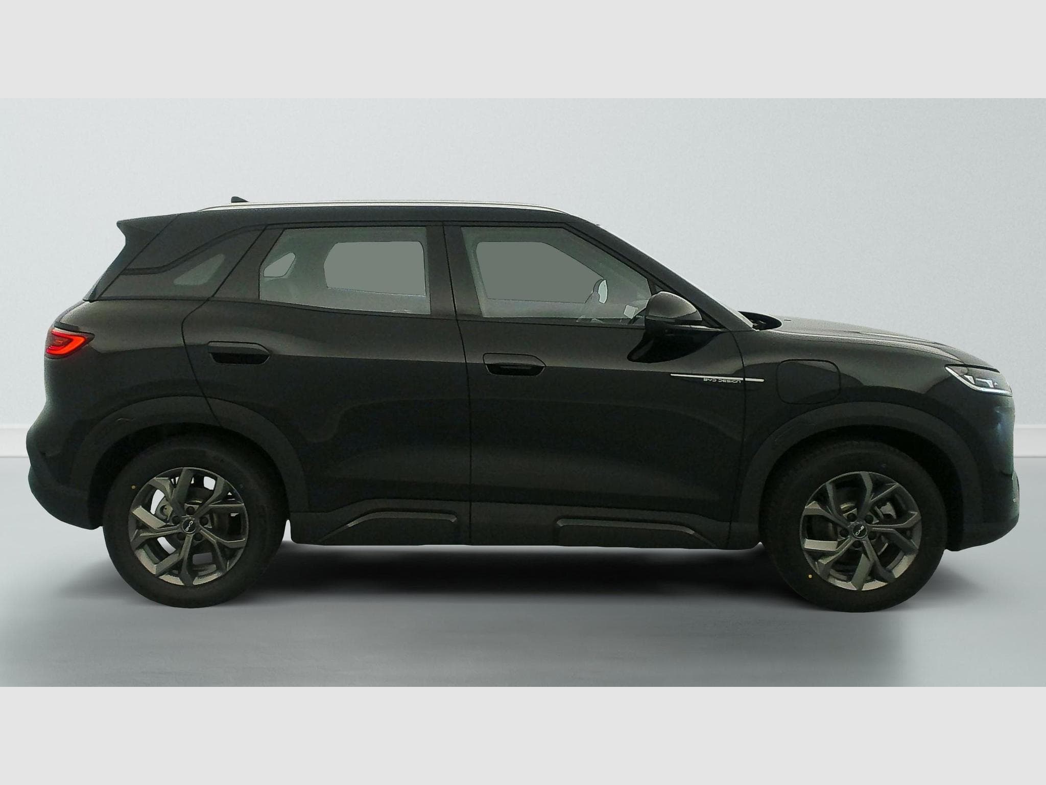Byd ATTO 2 45.1 kWh 177 ch Boost (2025) - Photo 8