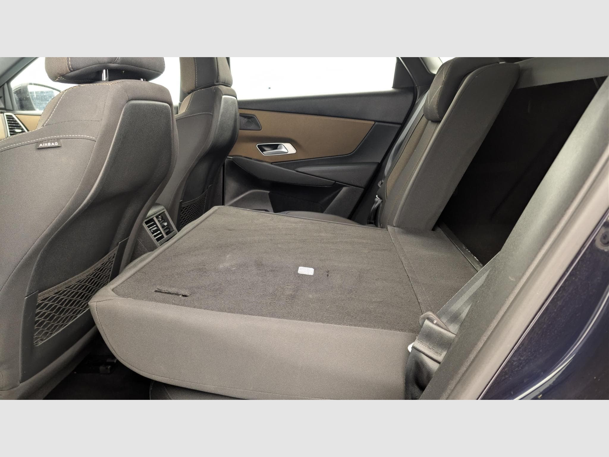 DS Automobiles DS7 PURETECH 130 EAT8 CHIC (2020) - Photo 12