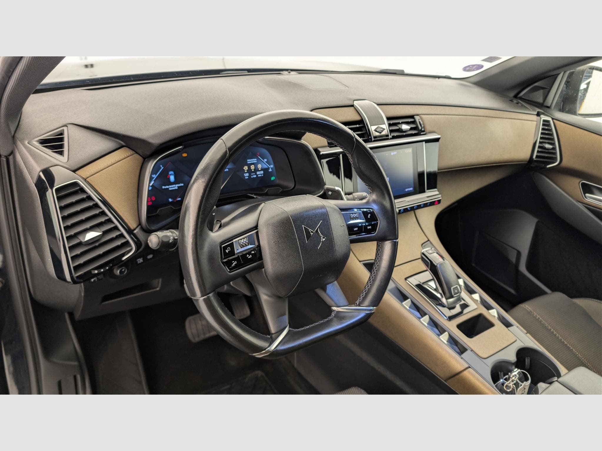 DS Automobiles DS7 PURETECH 130 EAT8 CHIC (2020) - Photo 15