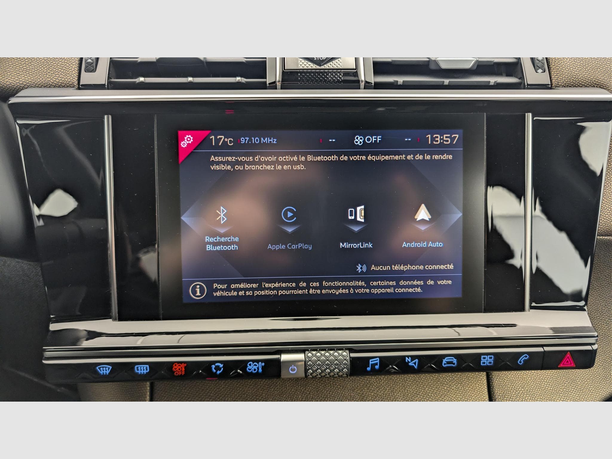 DS Automobiles DS7 PURETECH 130 EAT8 CHIC (2020) - Photo 17