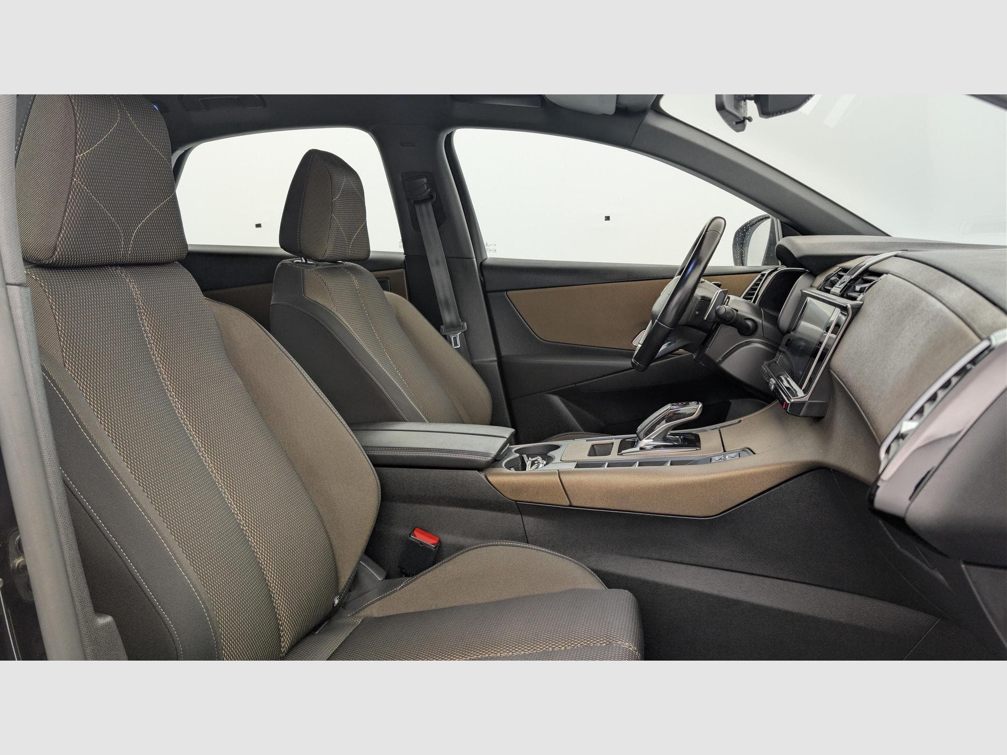 DS Automobiles DS7 PURETECH 130 EAT8 CHIC (2020) - Photo 9