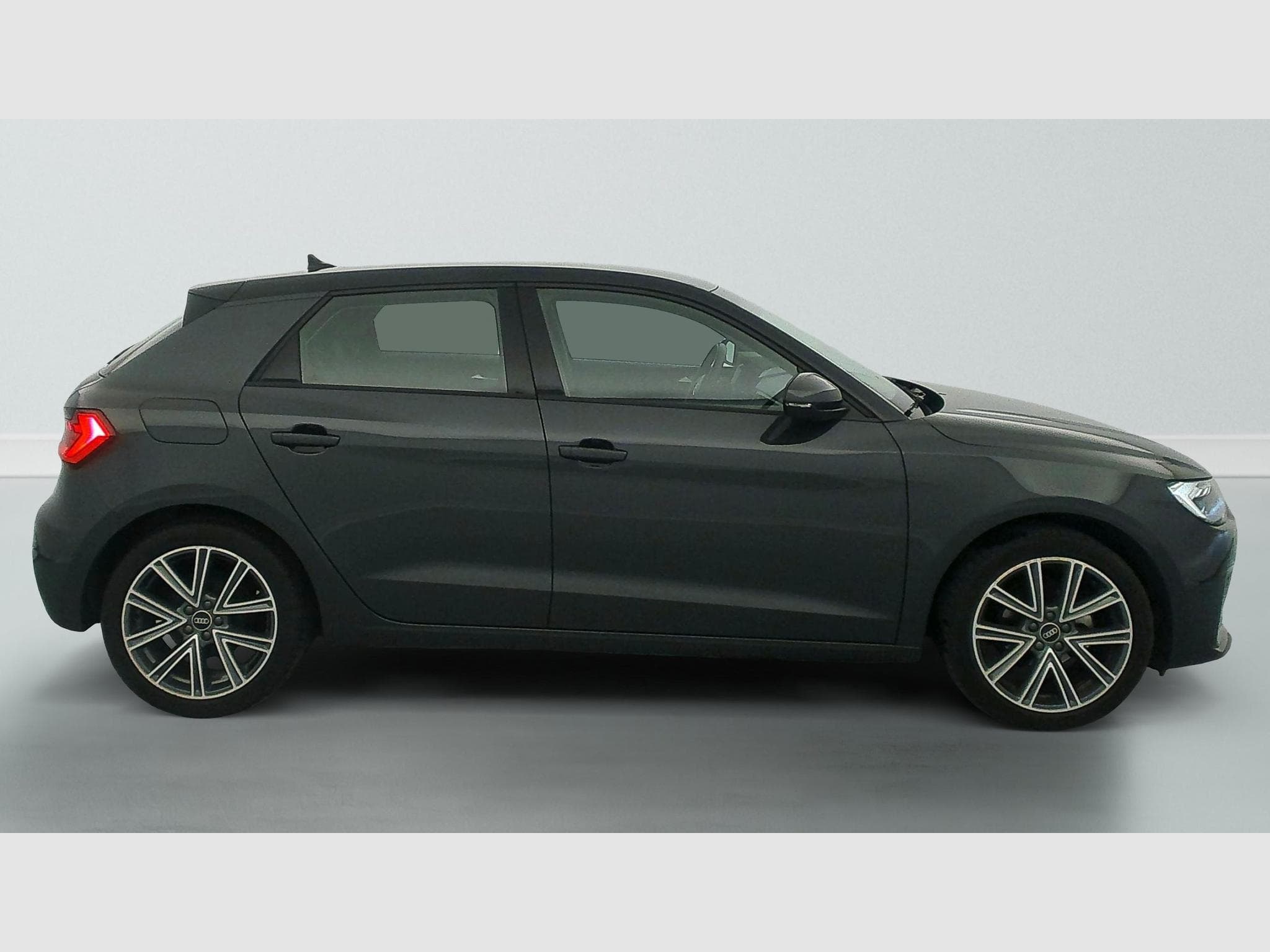 Audi A1 25 TFSI 95 ch BVM5 Advanced (2023) - Photo 8