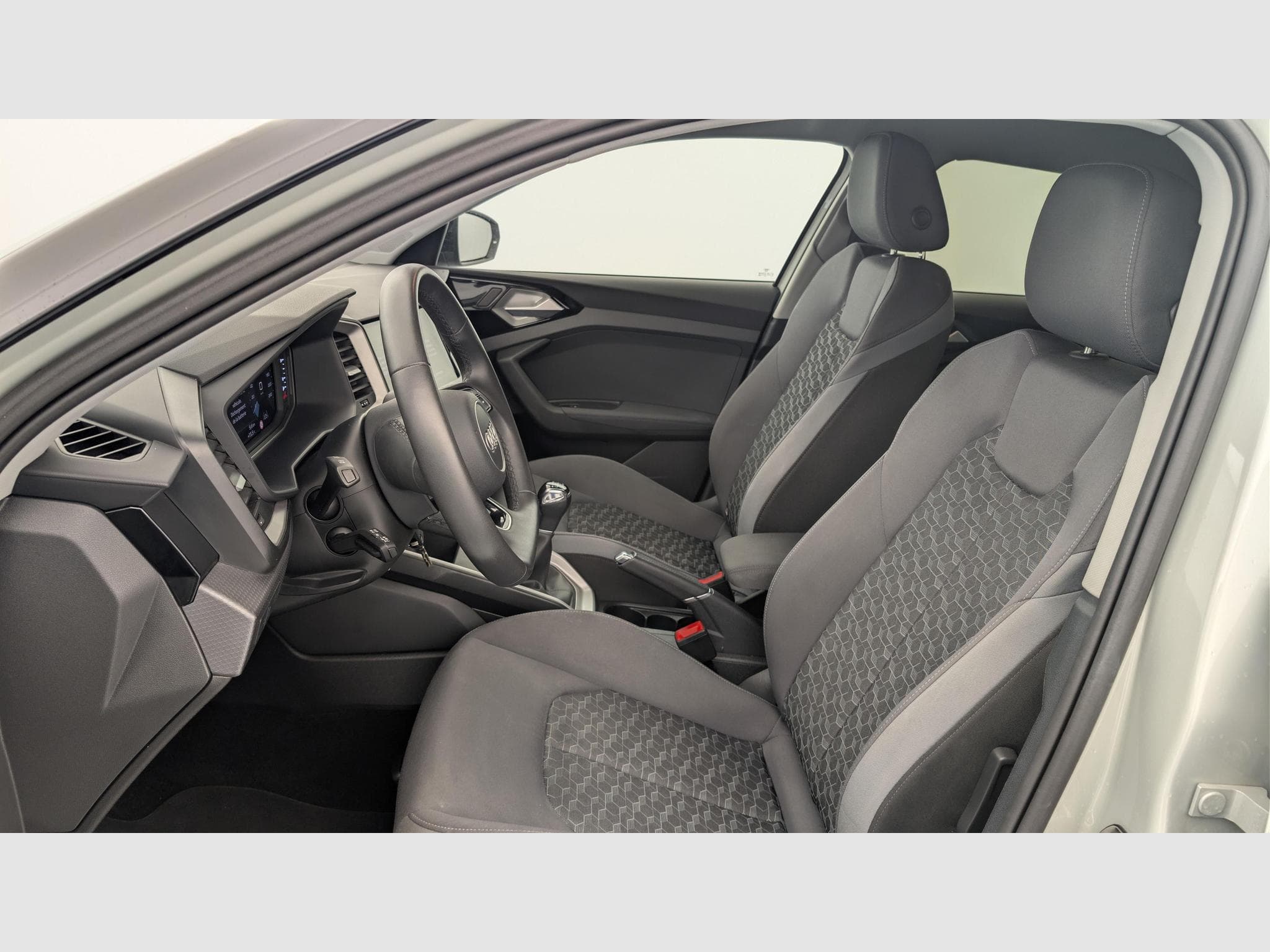 Audi A1 30 TFSI 116 ch BVM6 Design (2025) - Photo 16