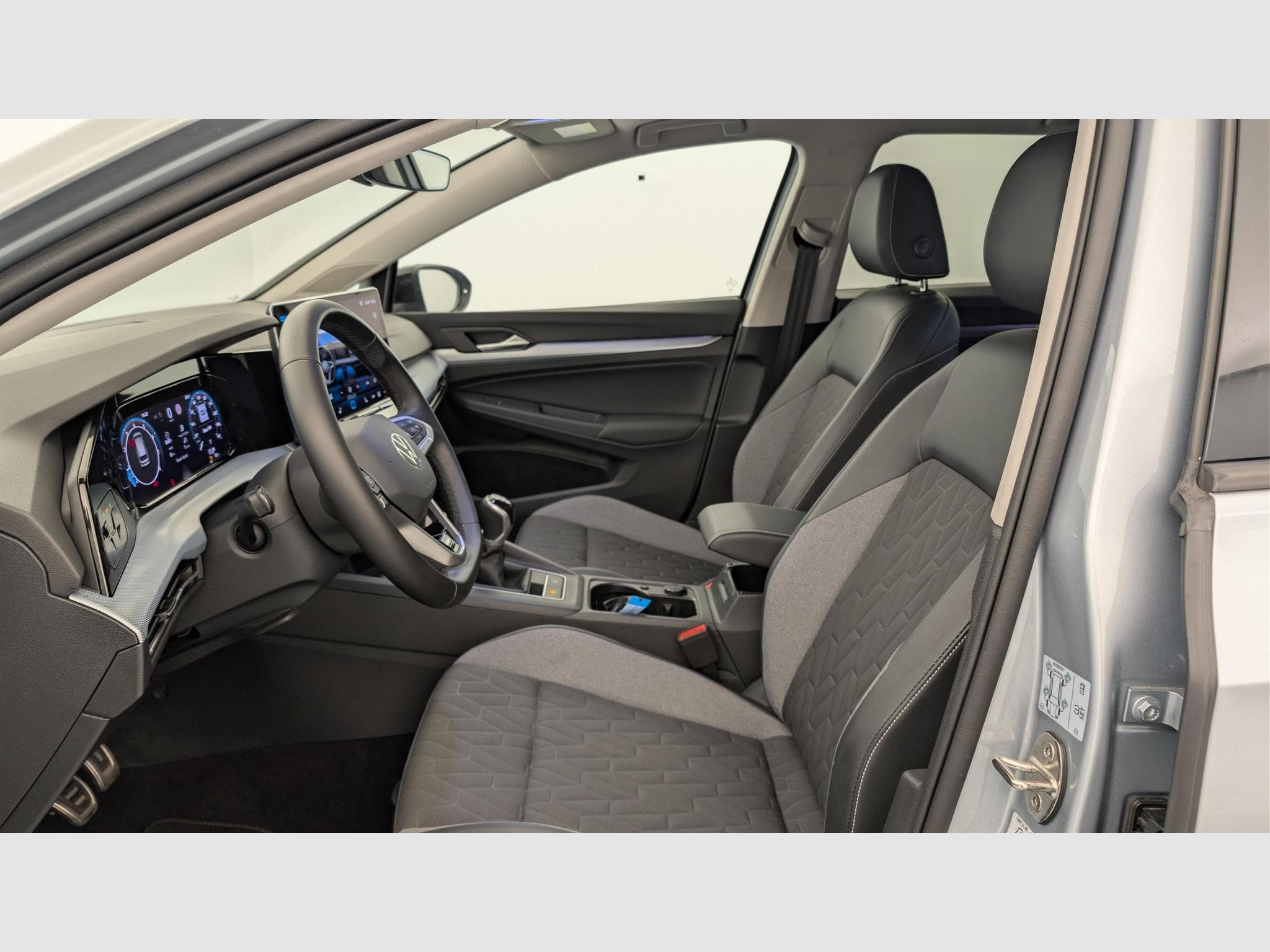 VW GOLF 8 SW 1.5 TSI EVO2 116 BVM6 LIFE PLUS (2024) - Photo 16