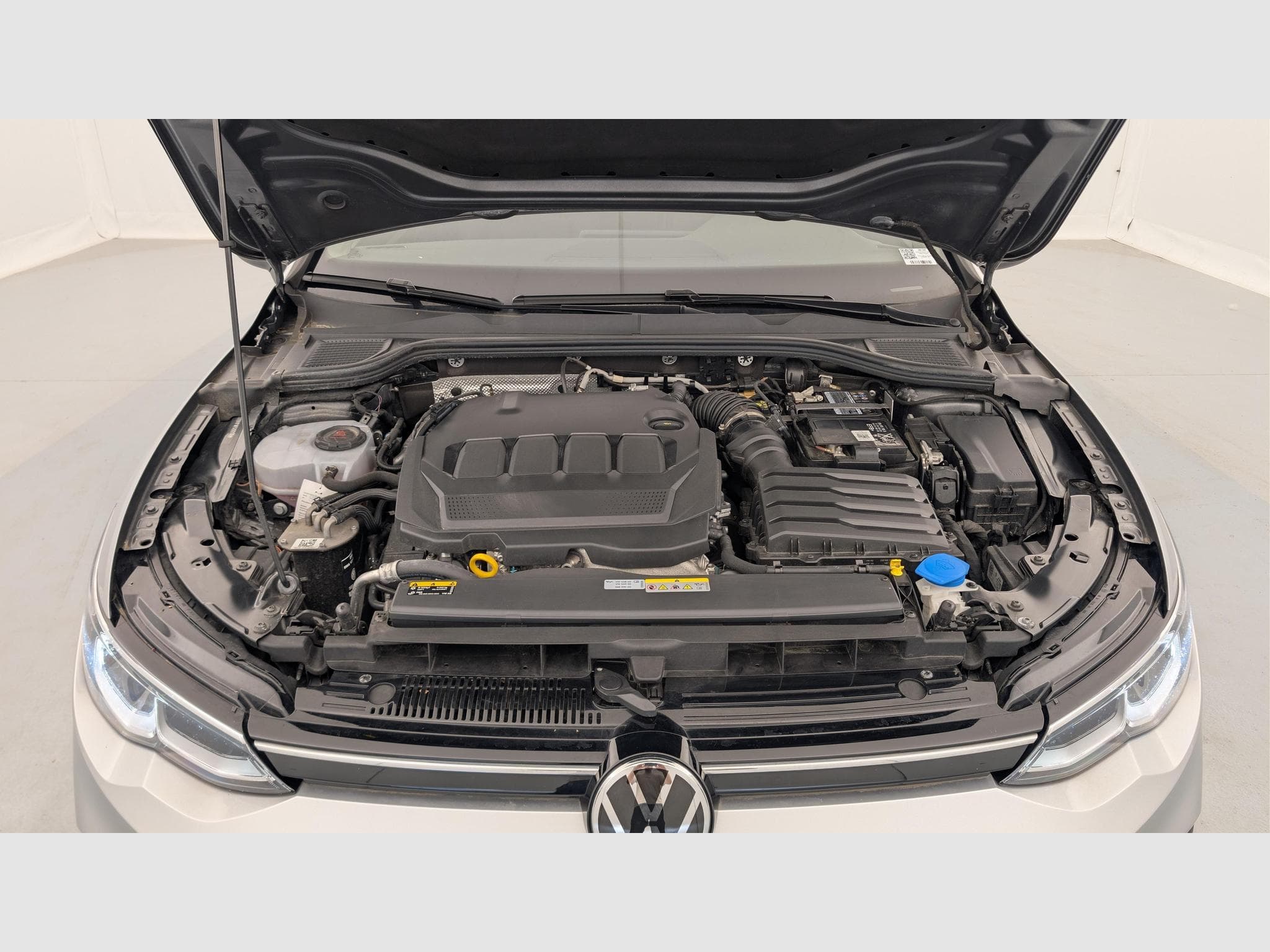 VW GOLF 8 SW 2.0 TDI SCR 115 BVM6 LIFE (2023) - Photo 20