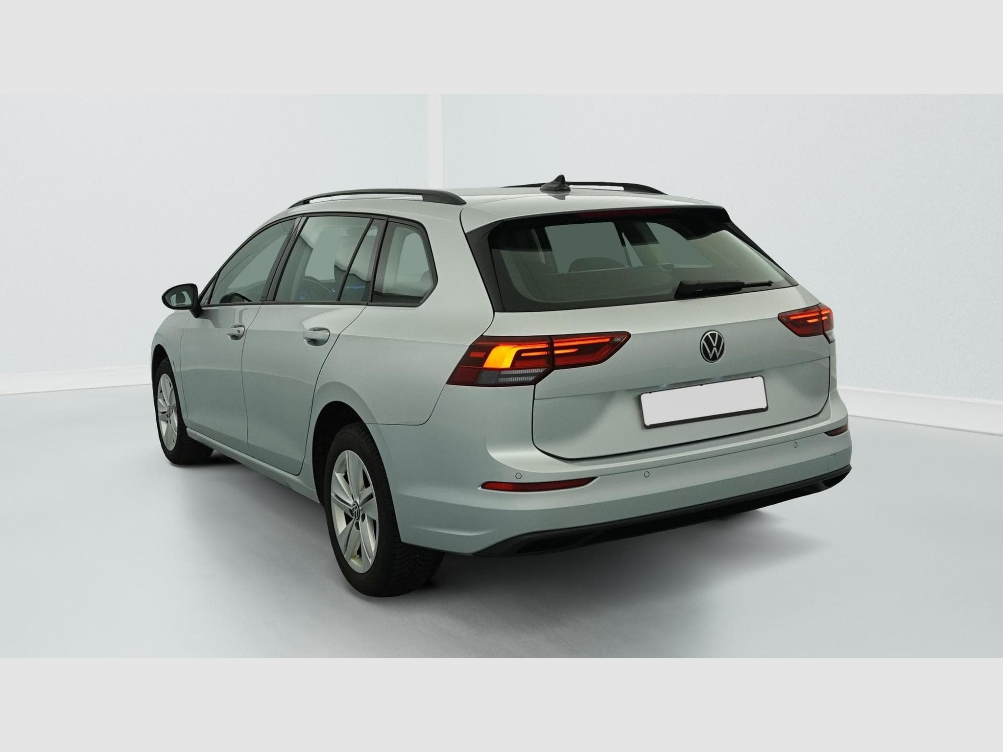 VW GOLF 8 SW 2.0 TDI SCR 115 BVM6 LIFE (2023) - Photo 5