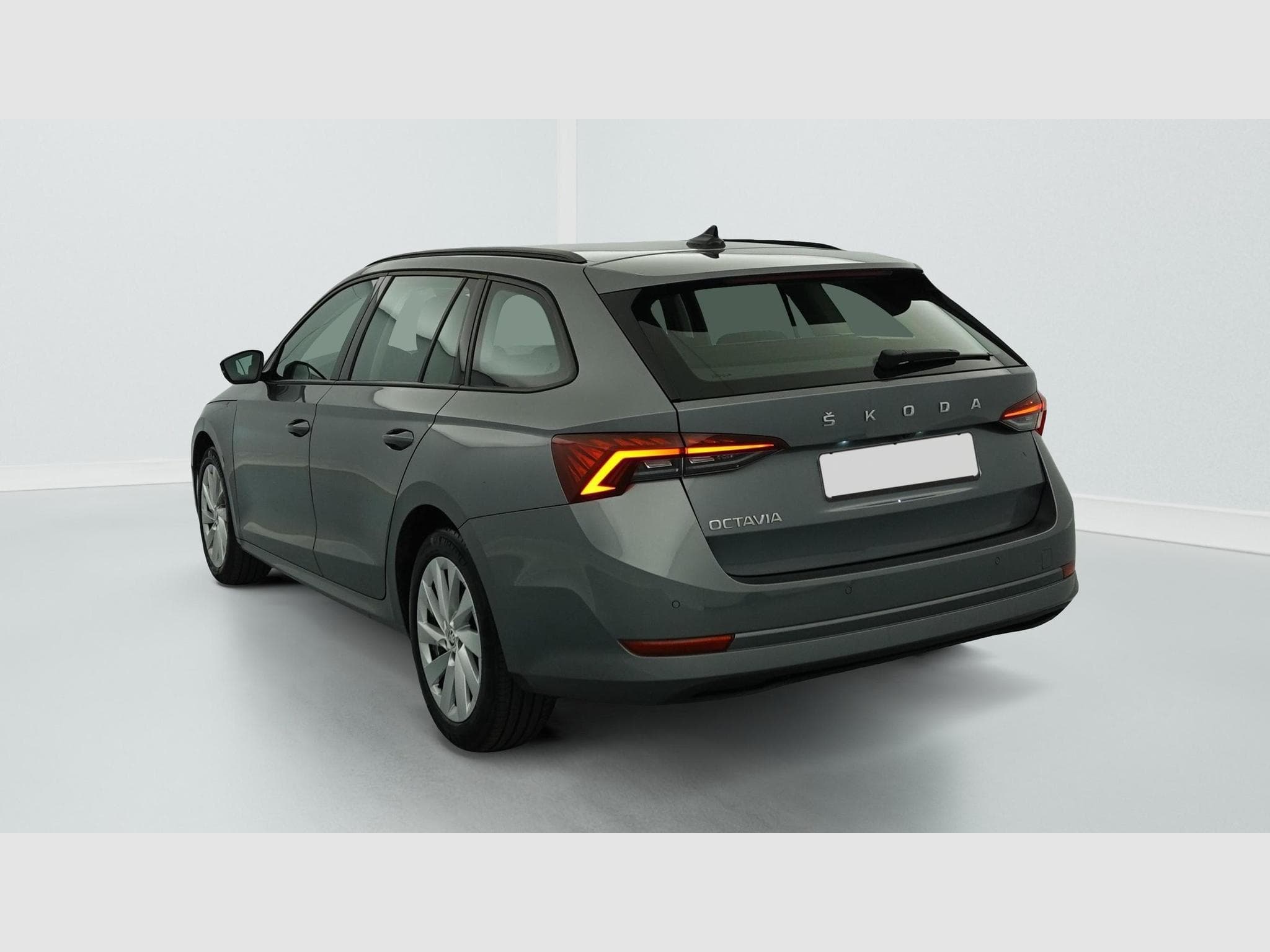 Skoda Octavia 2.0 TDI 150 CH DSG7 BUSINESS (2023) - Photo 5