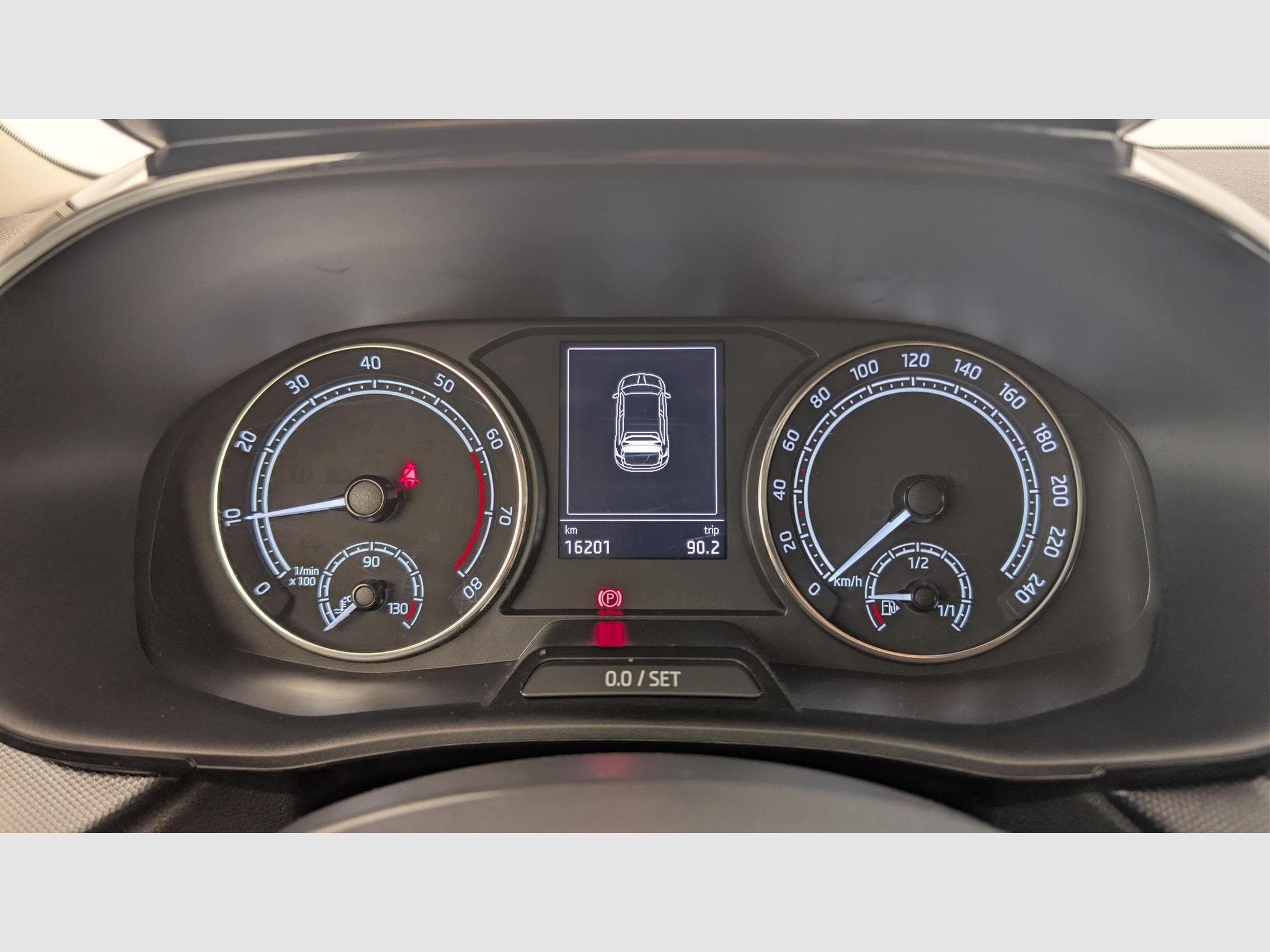 Skoda Fabia 1.0 MPI 80 CH BVM5 AMBITION (2023) - Photo 20