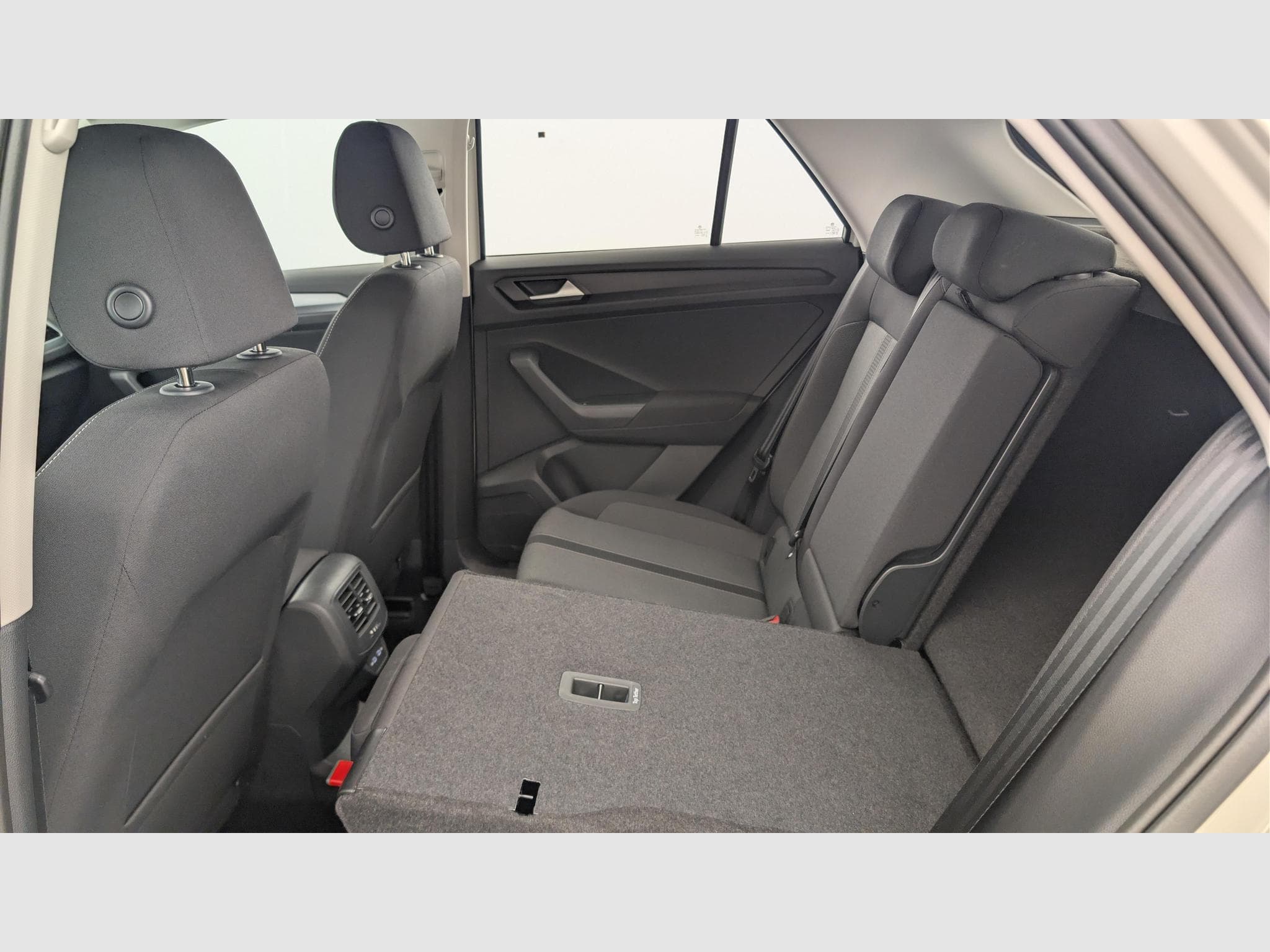 VW T-Roc 1.5 TSI EVO 150 Start/Stop BVM6 Life (2023) - Photo 12