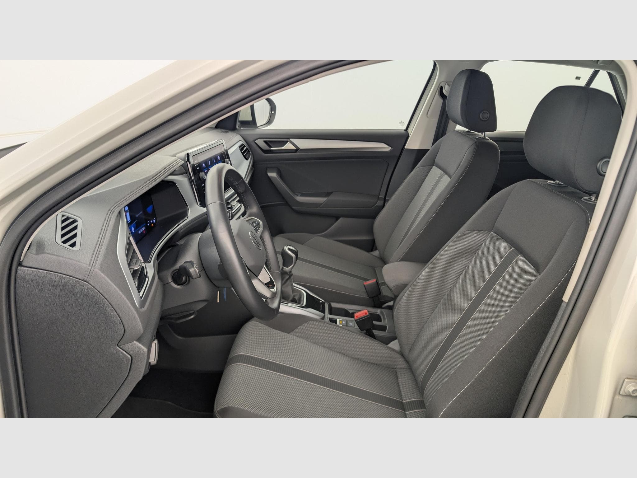 VW T-Roc 1.5 TSI EVO 150 Start/Stop BVM6 Life (2023) - Photo 16