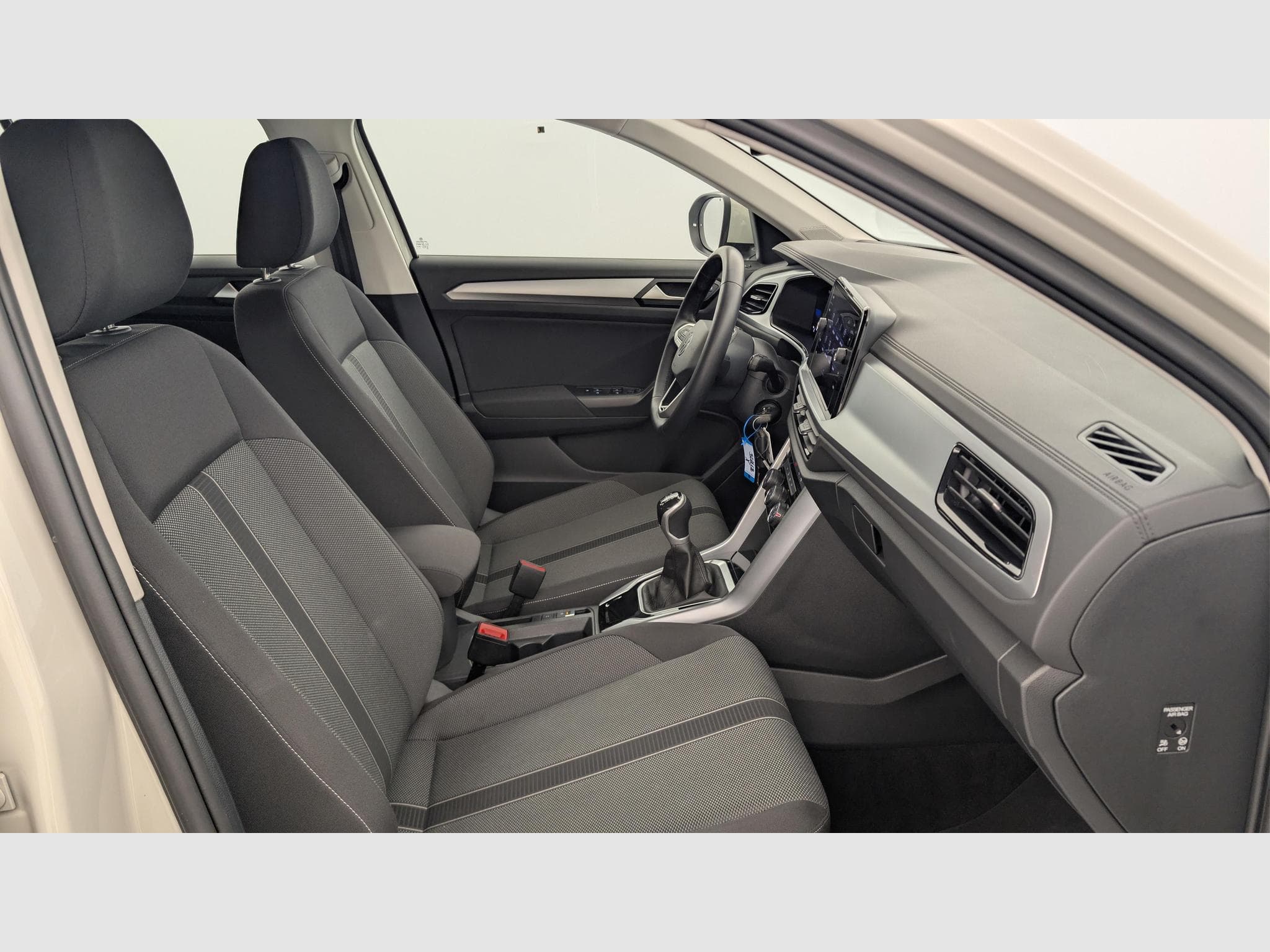 VW T-Roc 1.5 TSI EVO 150 Start/Stop BVM6 Life (2023) - Photo 9