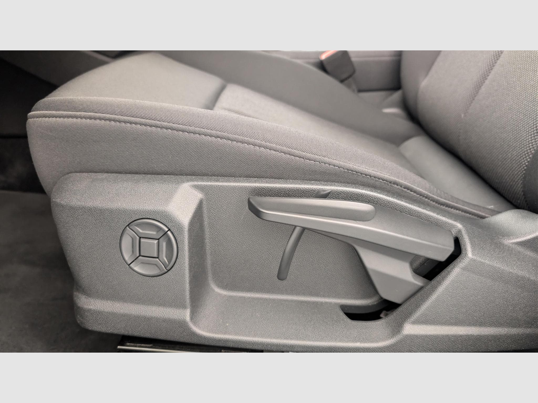 Audi A3 35 TDI 150 S tronic 7 Business Executive (2024) - Photo 19