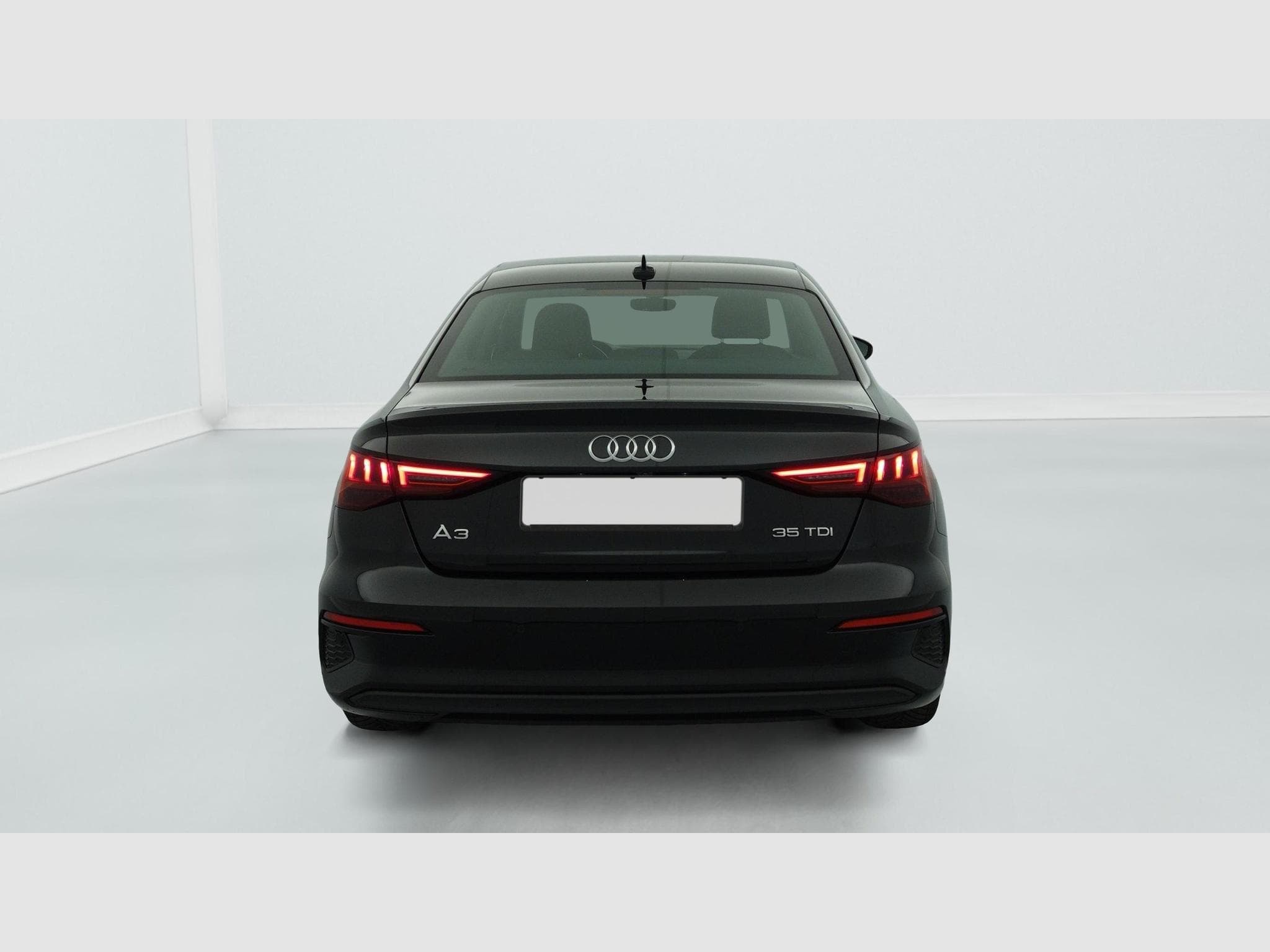 Audi A3 35 TDI 150 S tronic 7 Business Executive (2024) - Photo 6