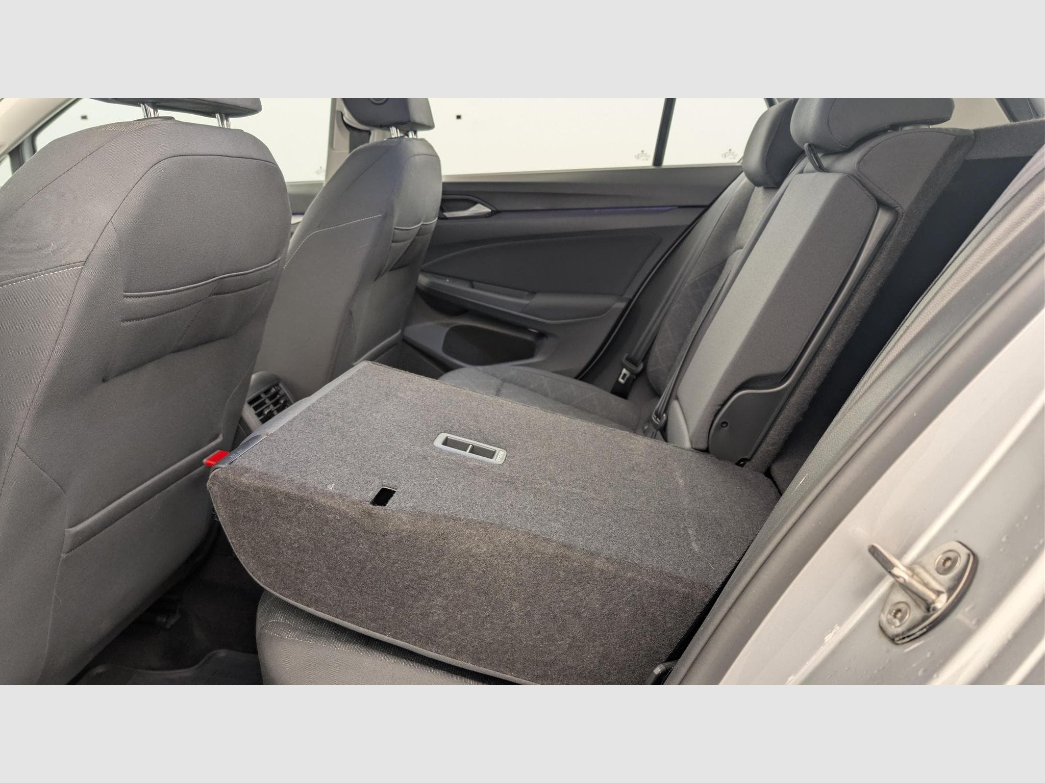 VW GOLF 8 1.0 TSI OPF 110 BVM6 LIFE (2021) - Photo 12
