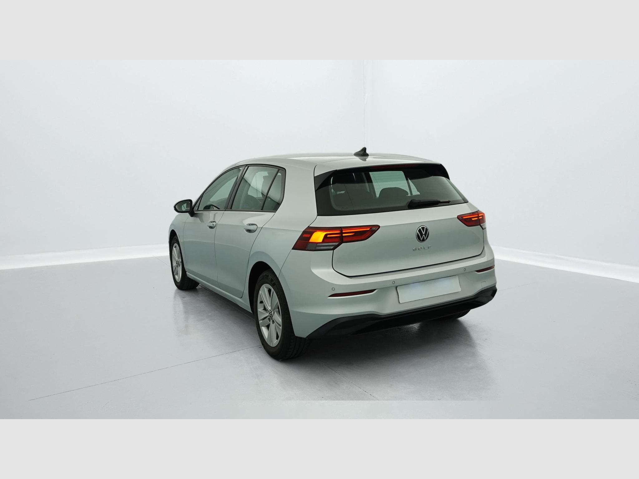 VW GOLF 8 1.0 TSI OPF 110 BVM6 LIFE (2021) - Photo 5