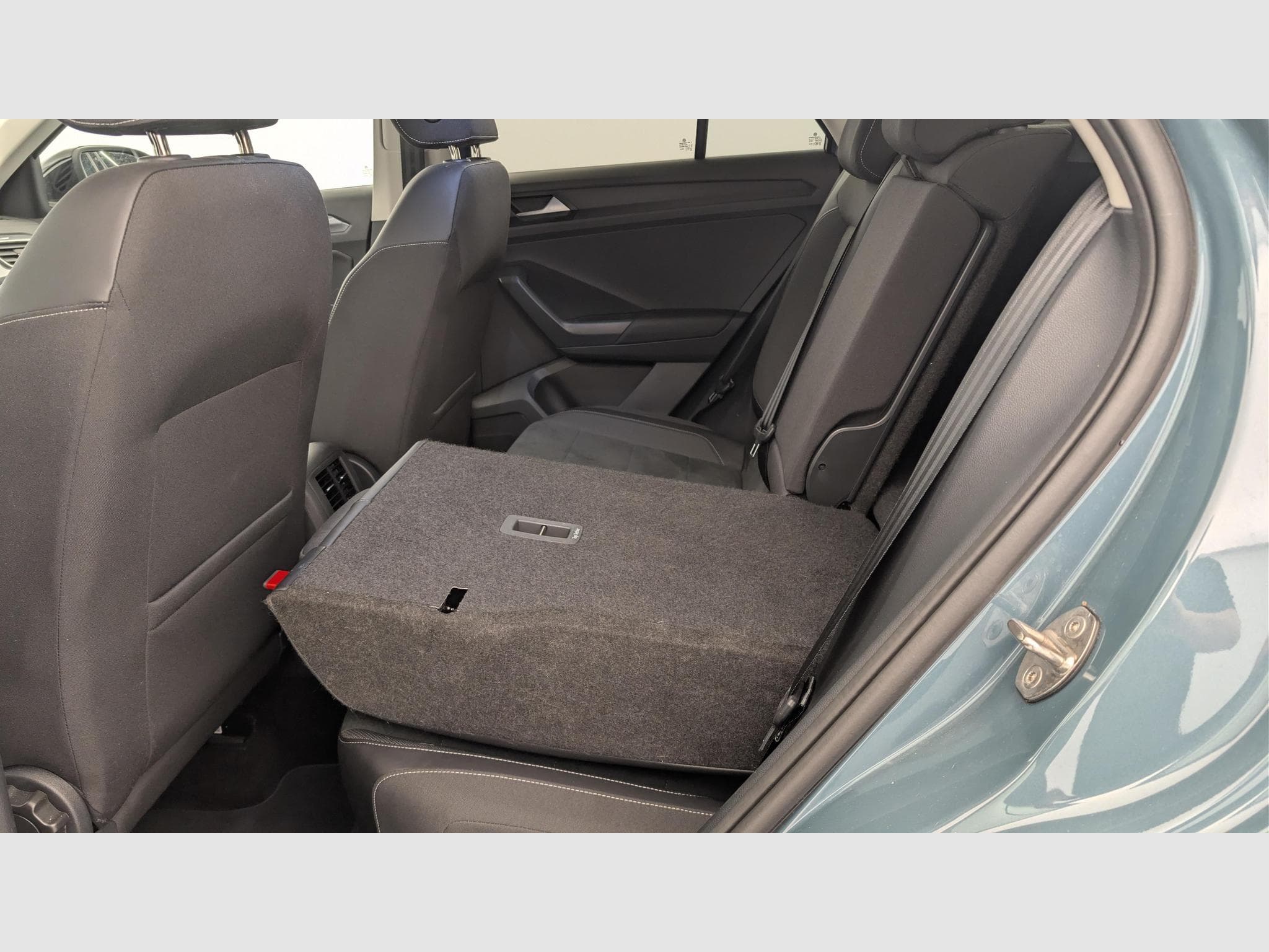 VW T-Roc 1.0 TSI 110 START/STOP BVM6 STYLE (2023) - Photo 12