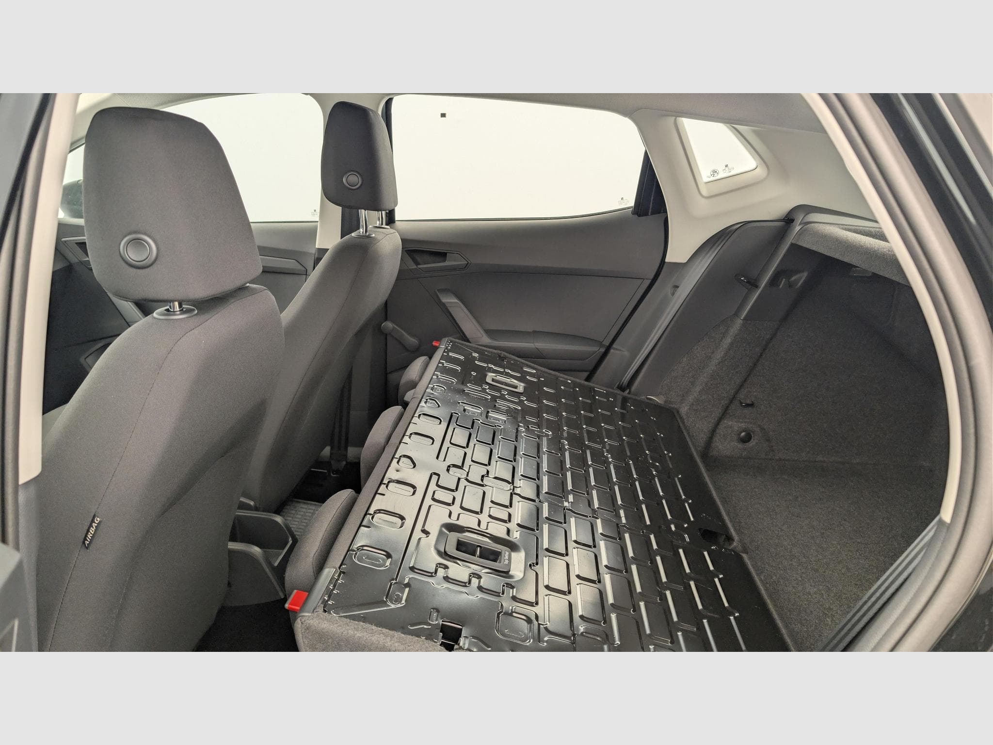 Seat IBIZA 1.0 MPI 80 ch S/S BVM5 Reference (2021) - Photo 12