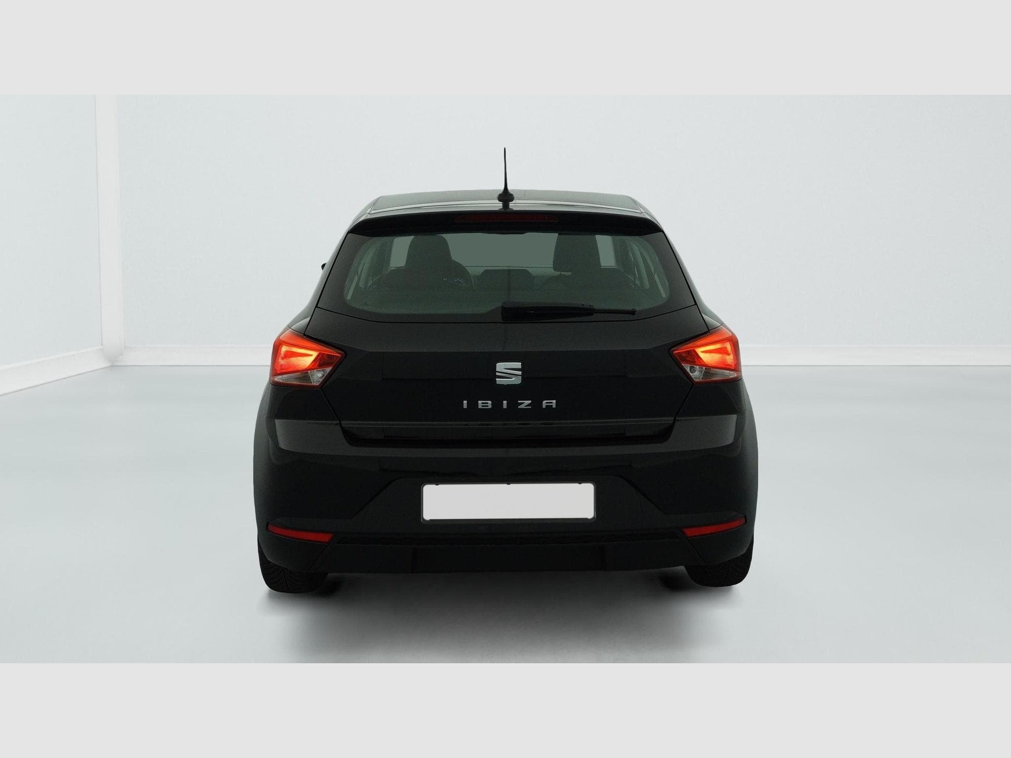 Seat IBIZA 1.0 MPI 80 ch S/S BVM5 Reference (2021) - Photo 6