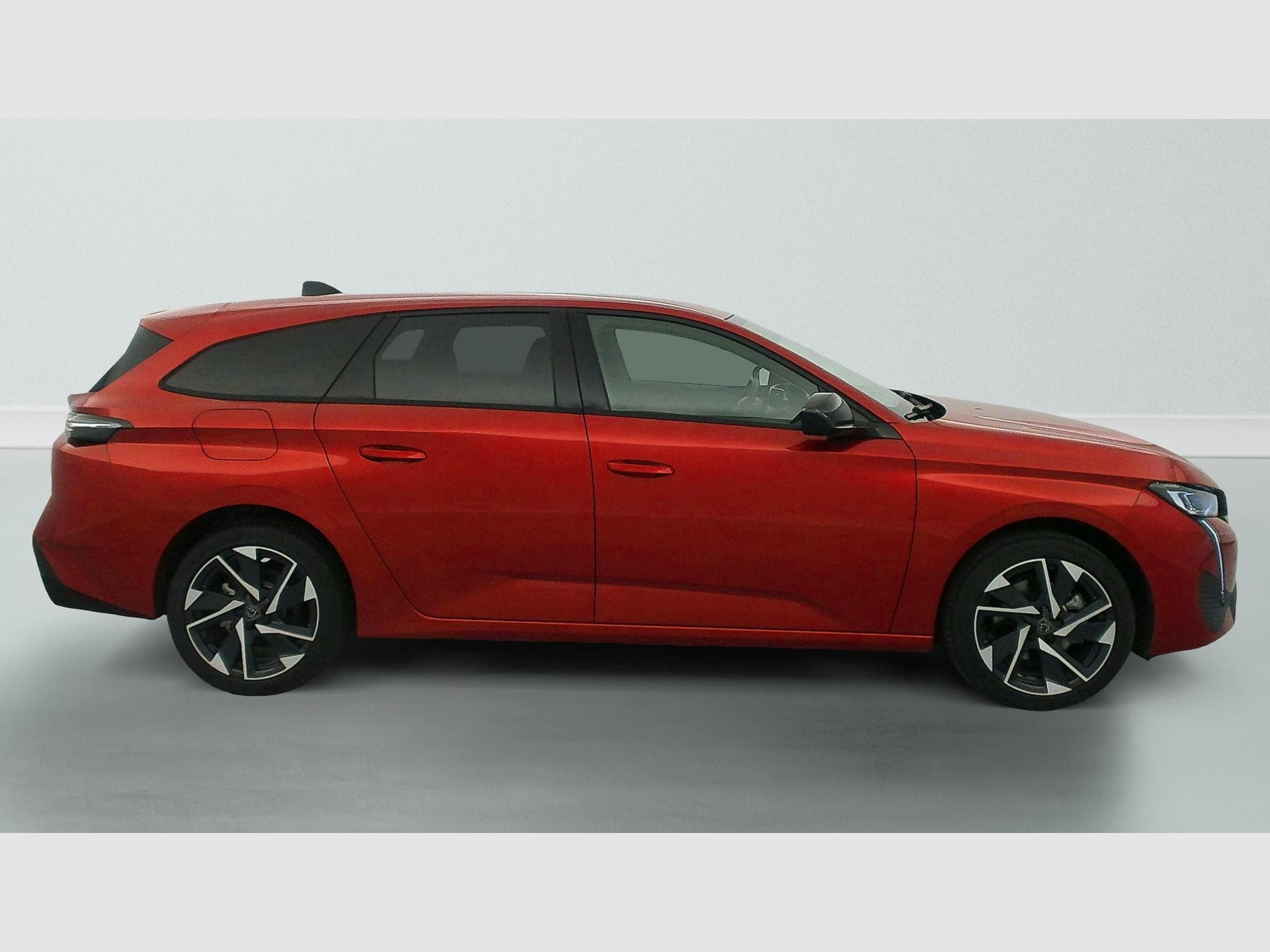 Peugeot 308 Hybrid 145 e-DCS6 Allure (2025) - Photo 8