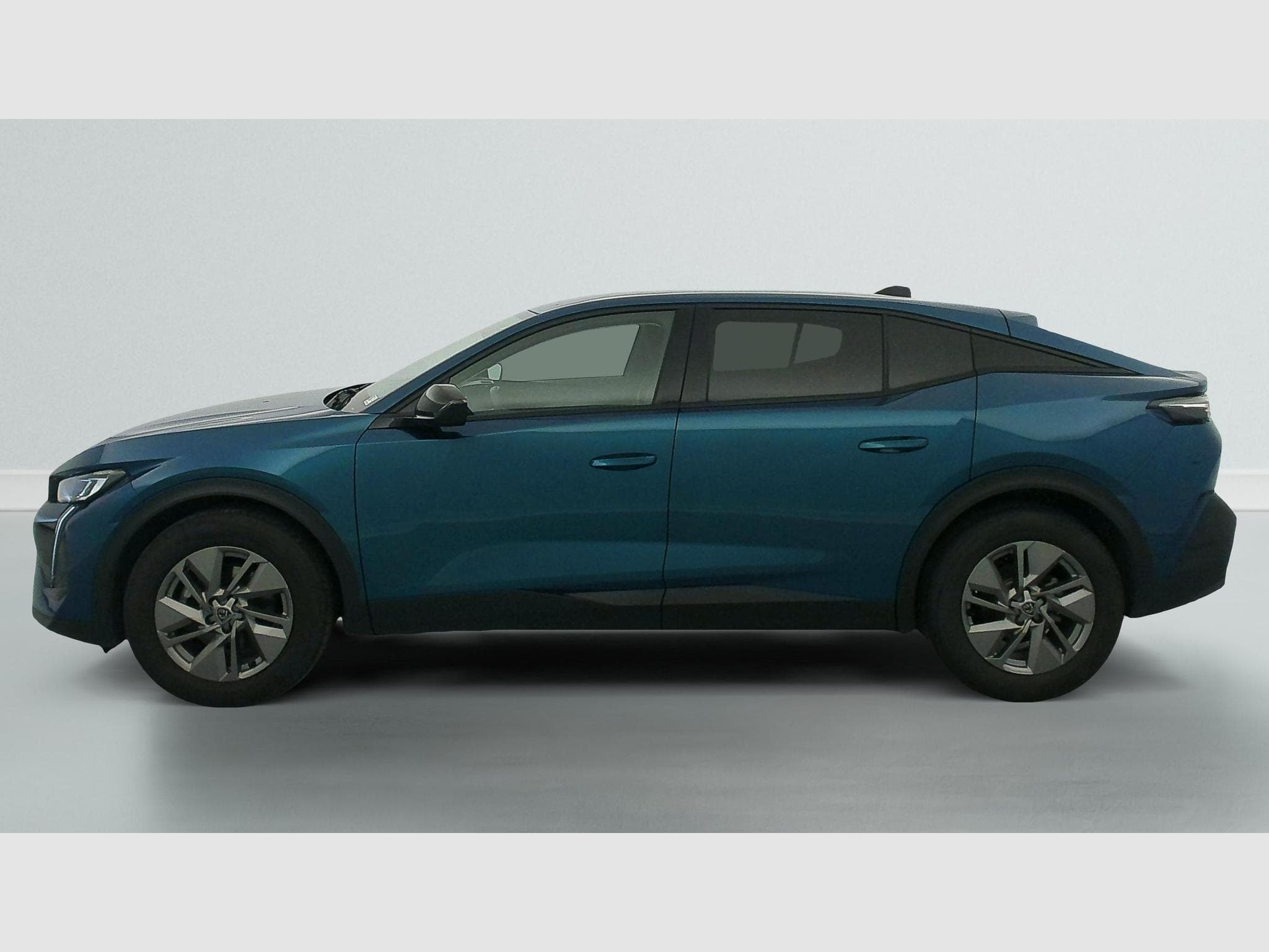 Peugeot 408 Hybrid 145 e-DCS6 Allure (2025) - Photo 4