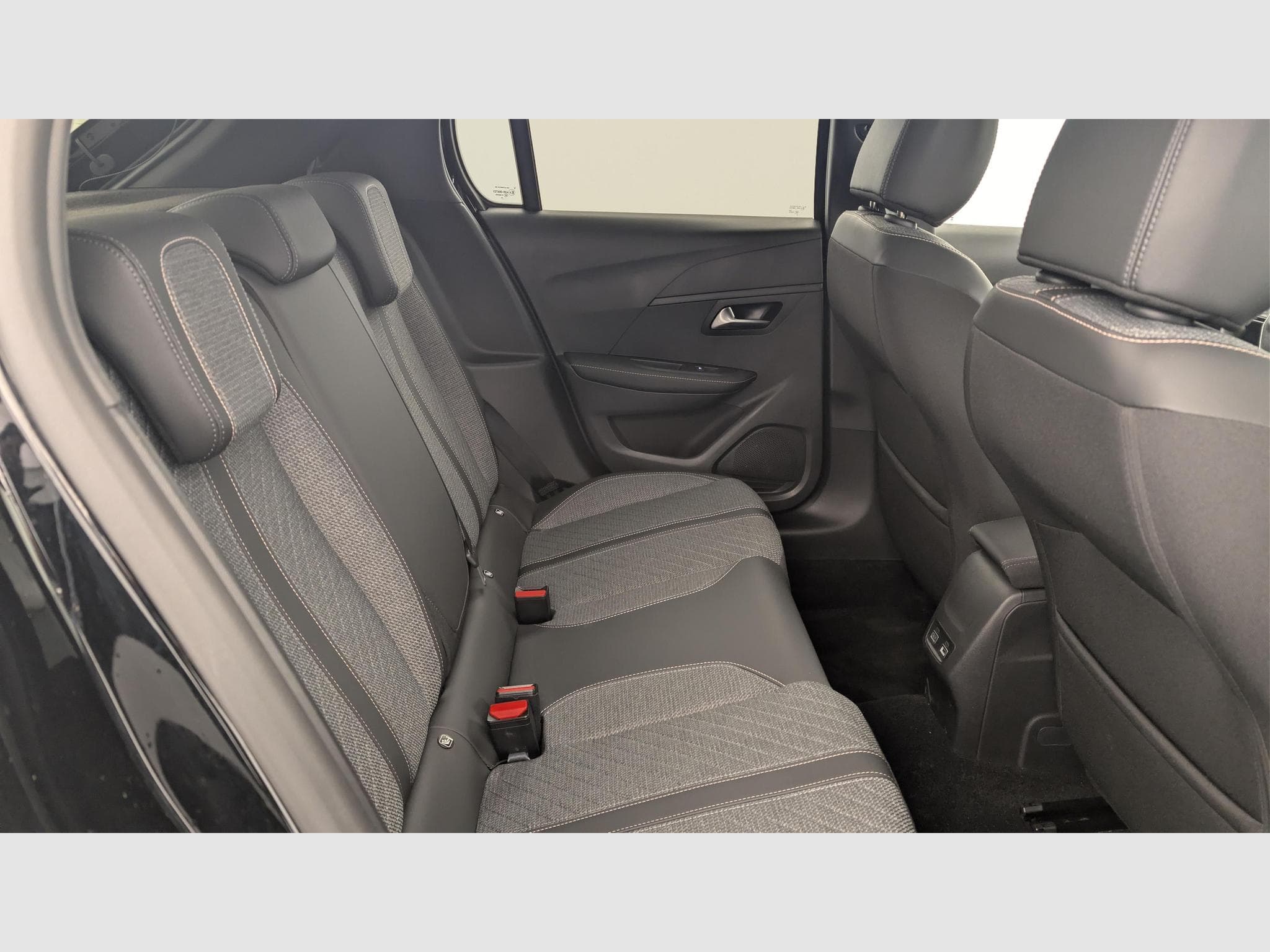 Peugeot 208 PureTech 100 S&S EAT8 Allure (2024) - Photo 10