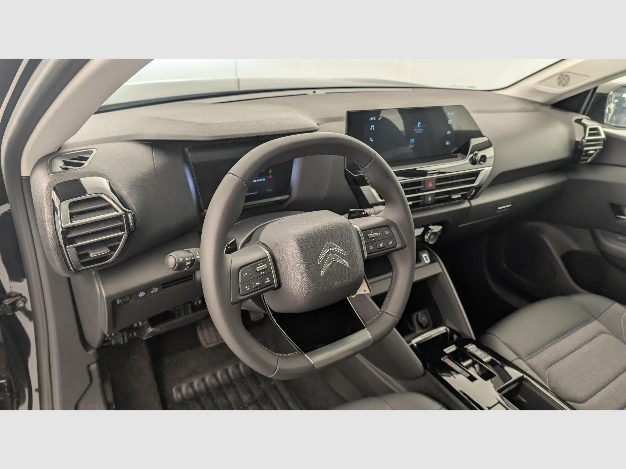 CitroëN C4 X PureTech 130 S&S EAT8 Feel Pack (2023) - Photo 15