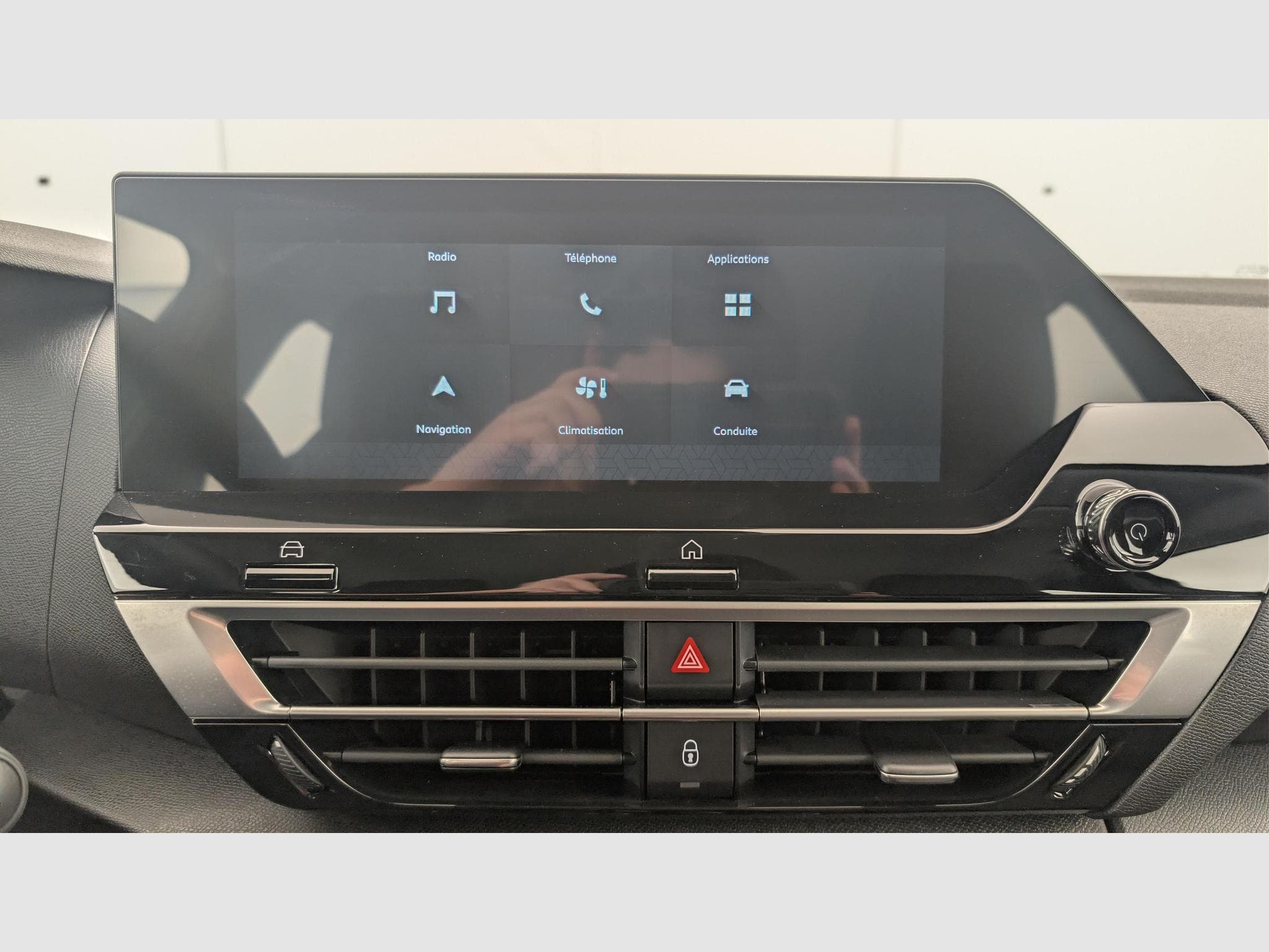 CitroëN C4 X PureTech 130 S&S EAT8 Feel Pack (2023) - Photo 17