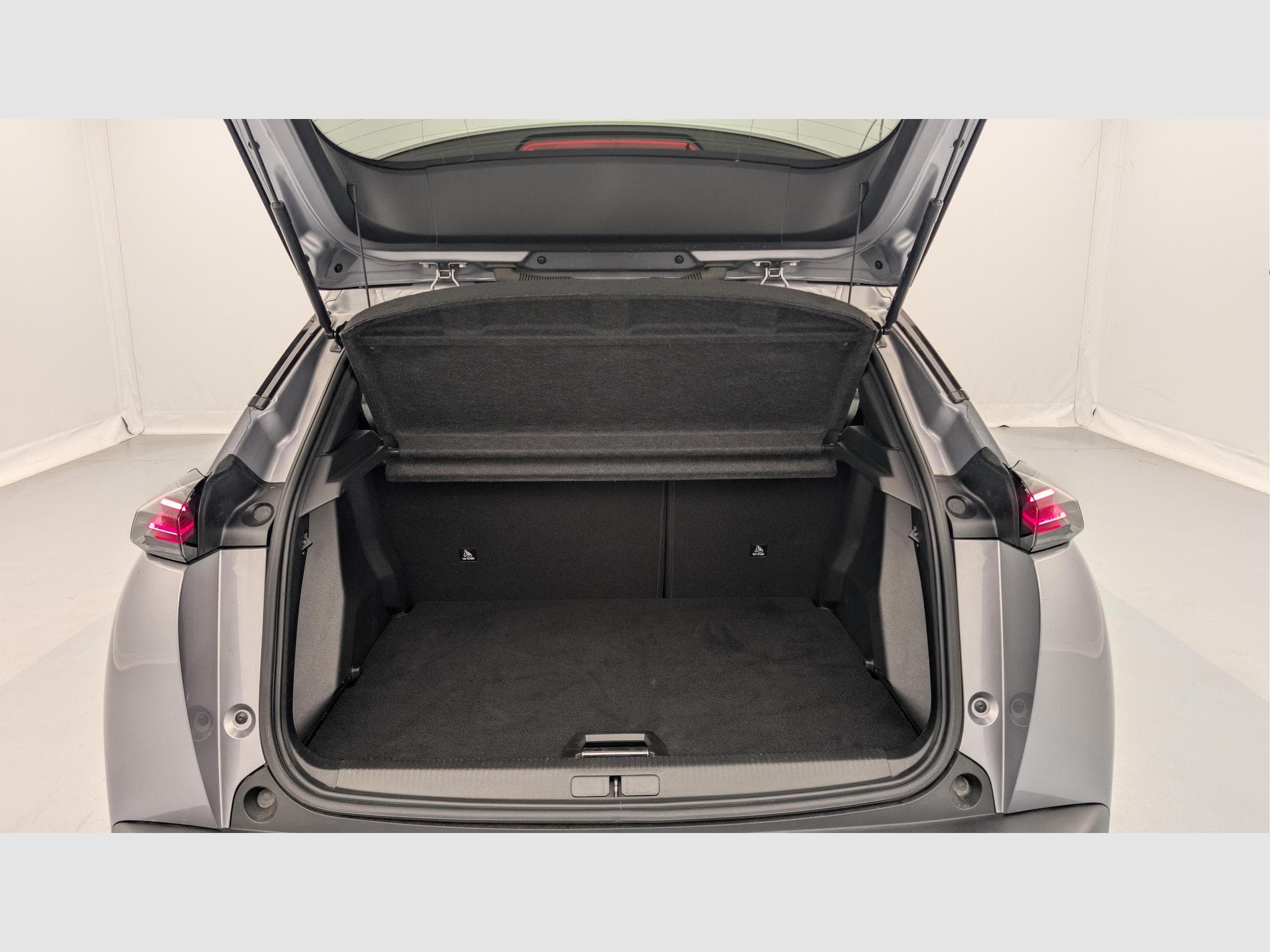 Peugeot 2008 100 S&S BVM6 Allure (2025) - Photo 12