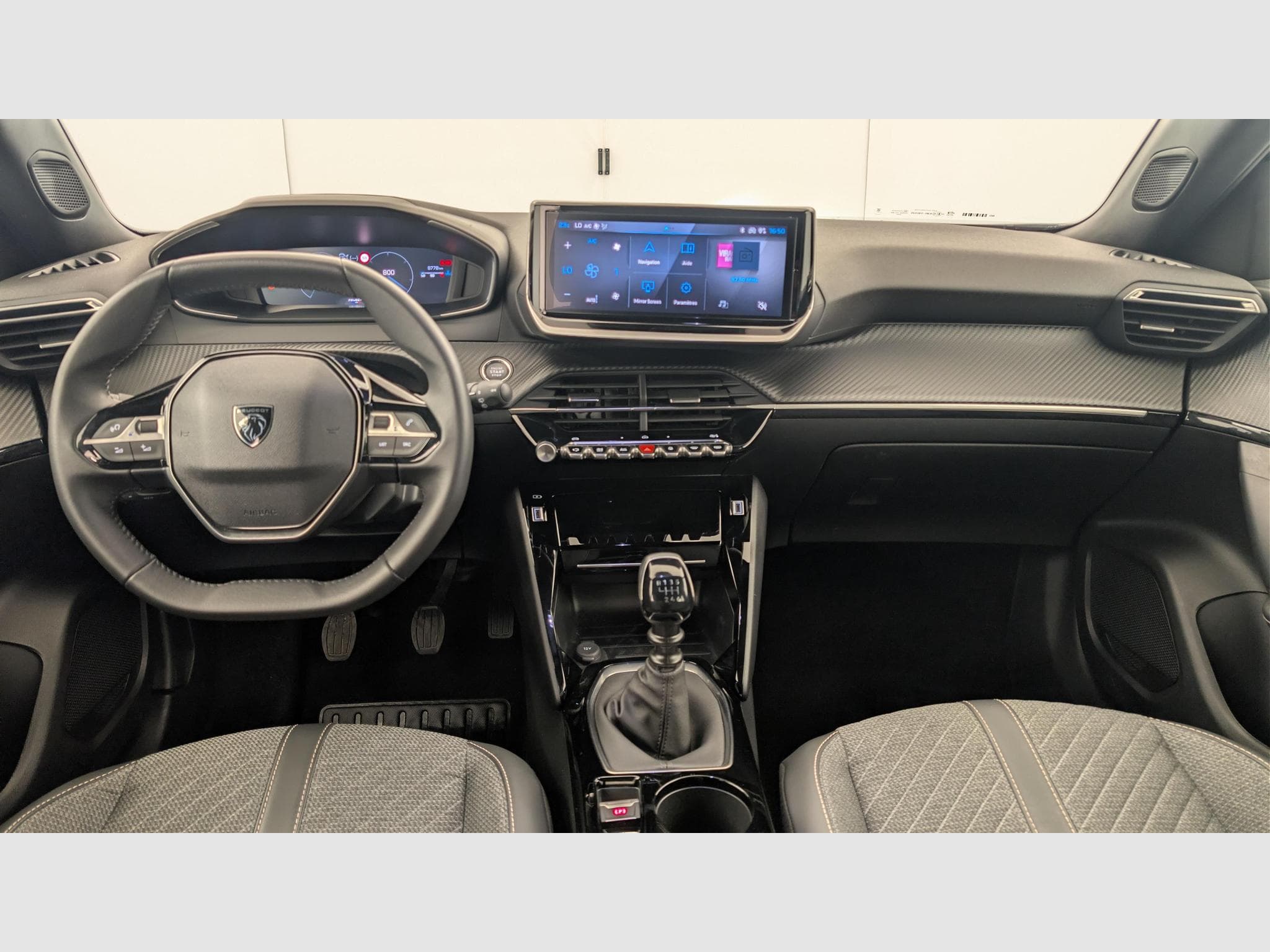 Peugeot 2008 100 S&S BVM6 Allure (2025) - Photo 13