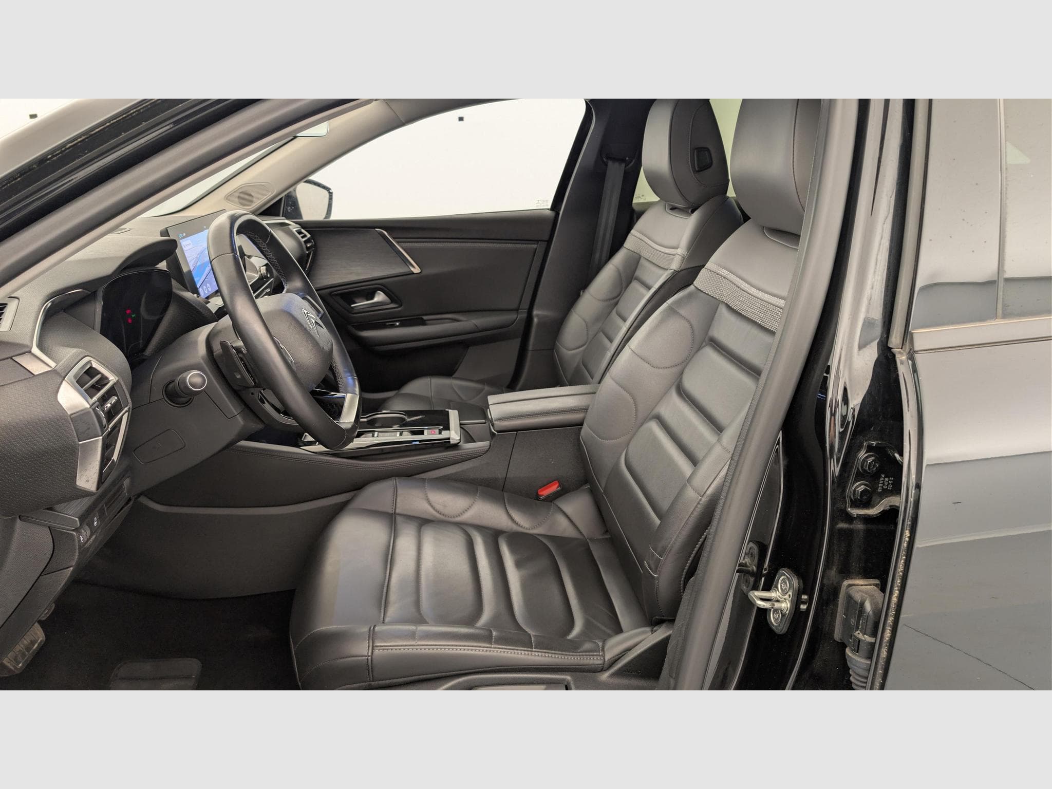 CitroëN C5 X PureTech 130 S&S EAT8 Shine (2023) - Photo 16
