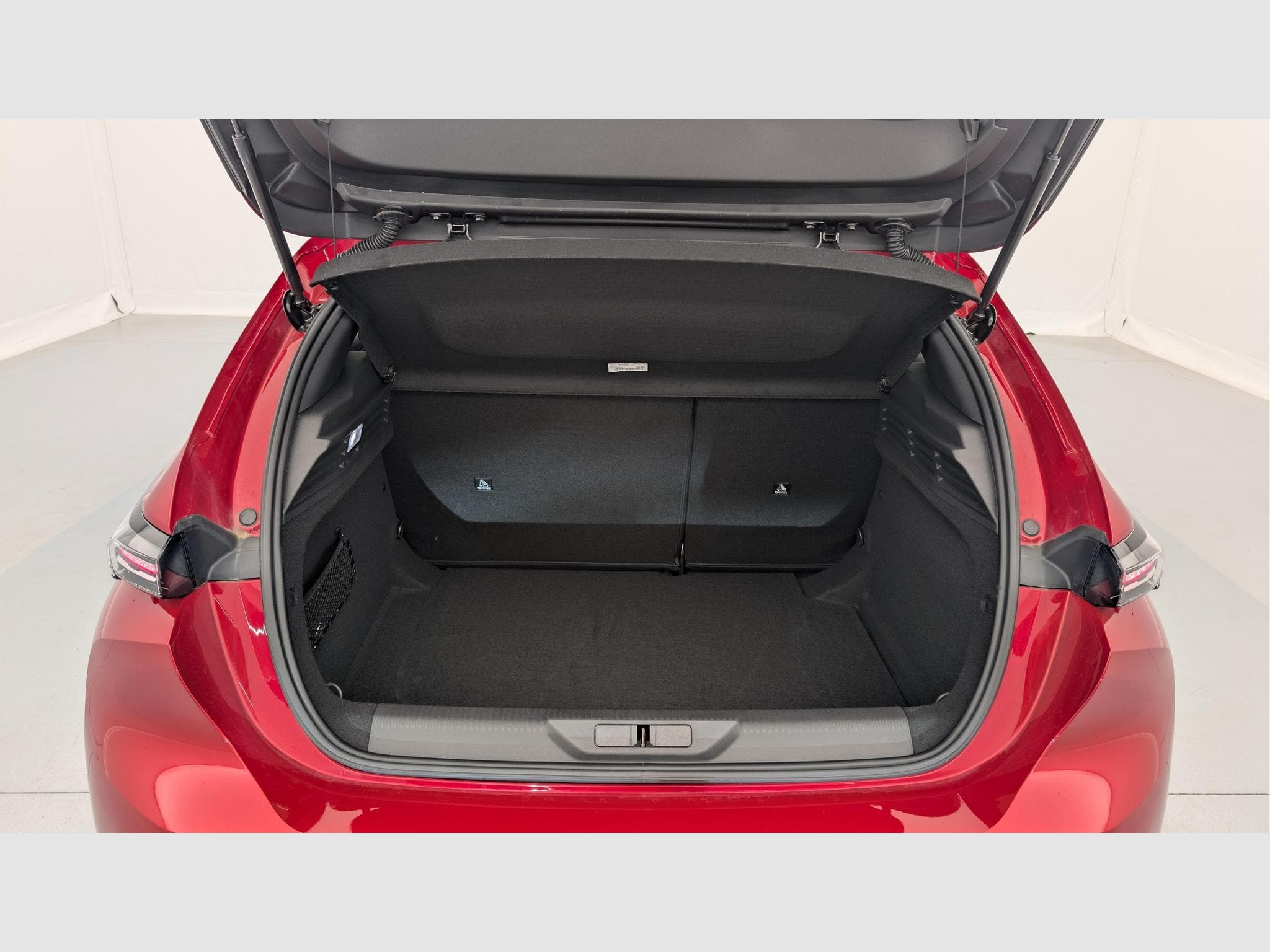 Peugeot 308 Hybrid 145 e-DCS6 Allure (2025) - Photo 11