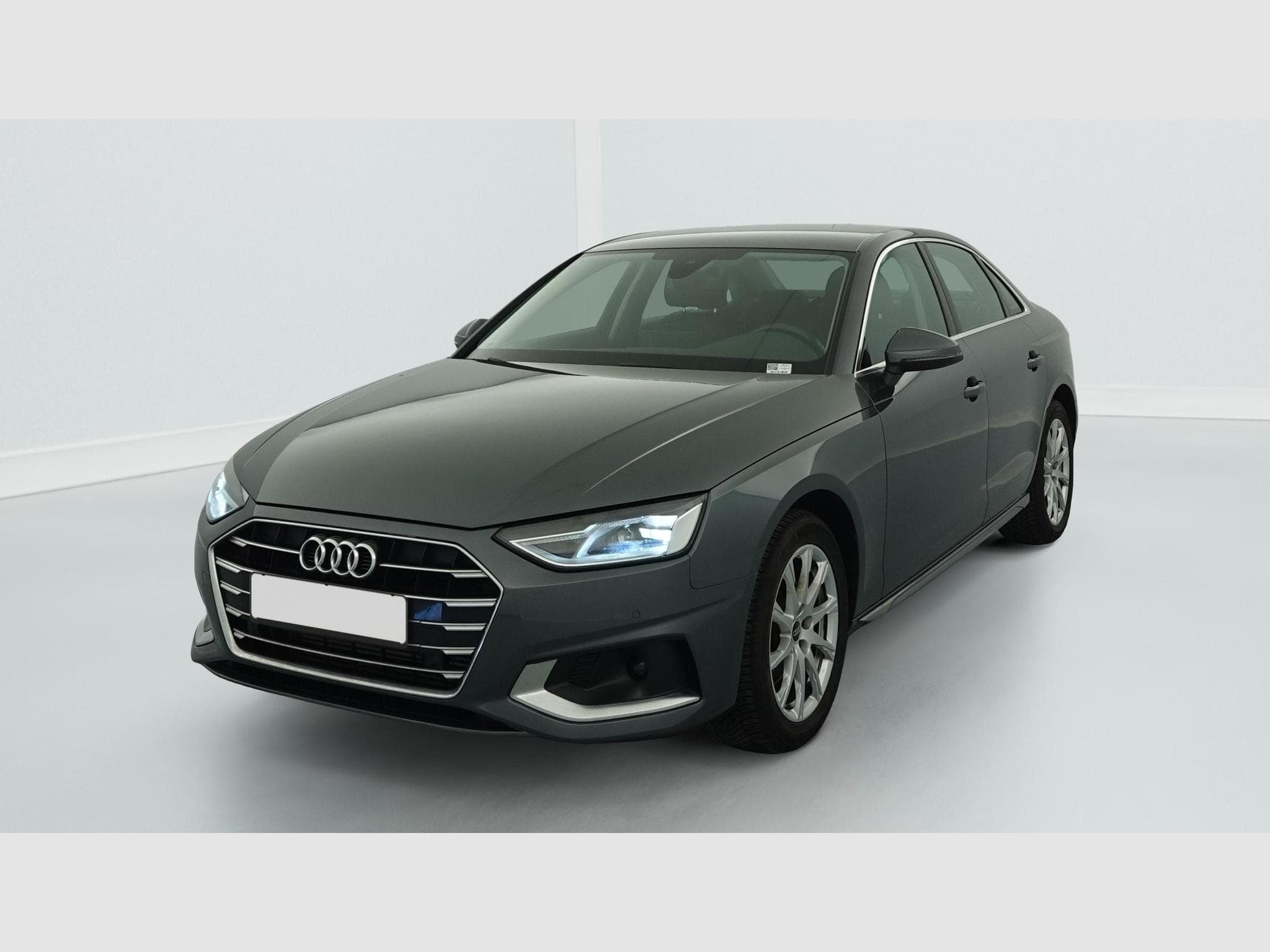 Audi A4 35 TFSI 150 S tronic 7 Design (2021) - Photo 3