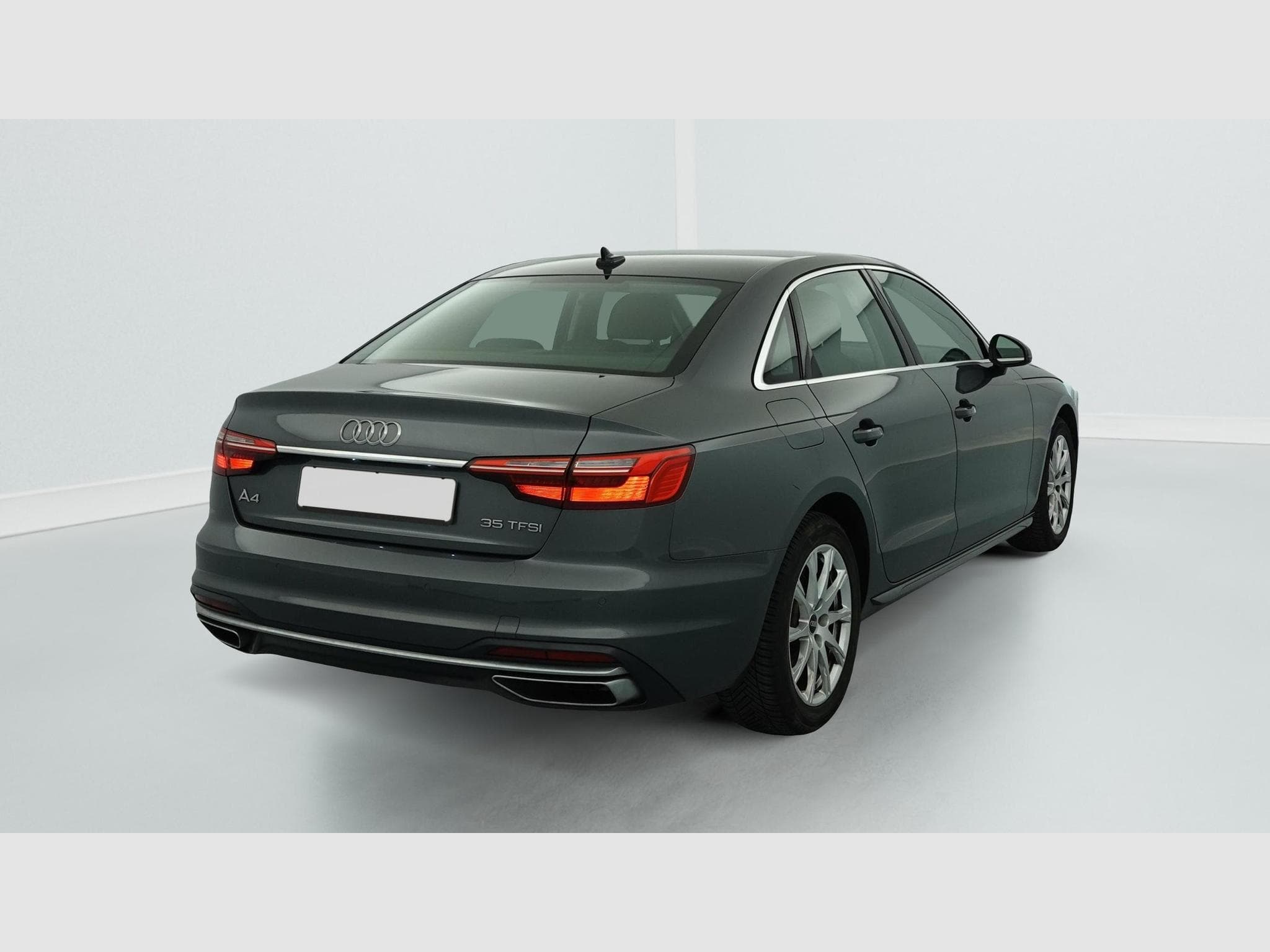 Audi A4 35 TFSI 150 S tronic 7 Design (2021) - Photo 7