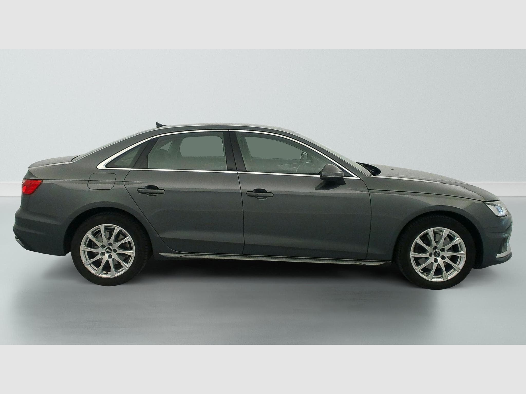 Audi A4 35 TFSI 150 S tronic 7 Design (2021) - Photo 8