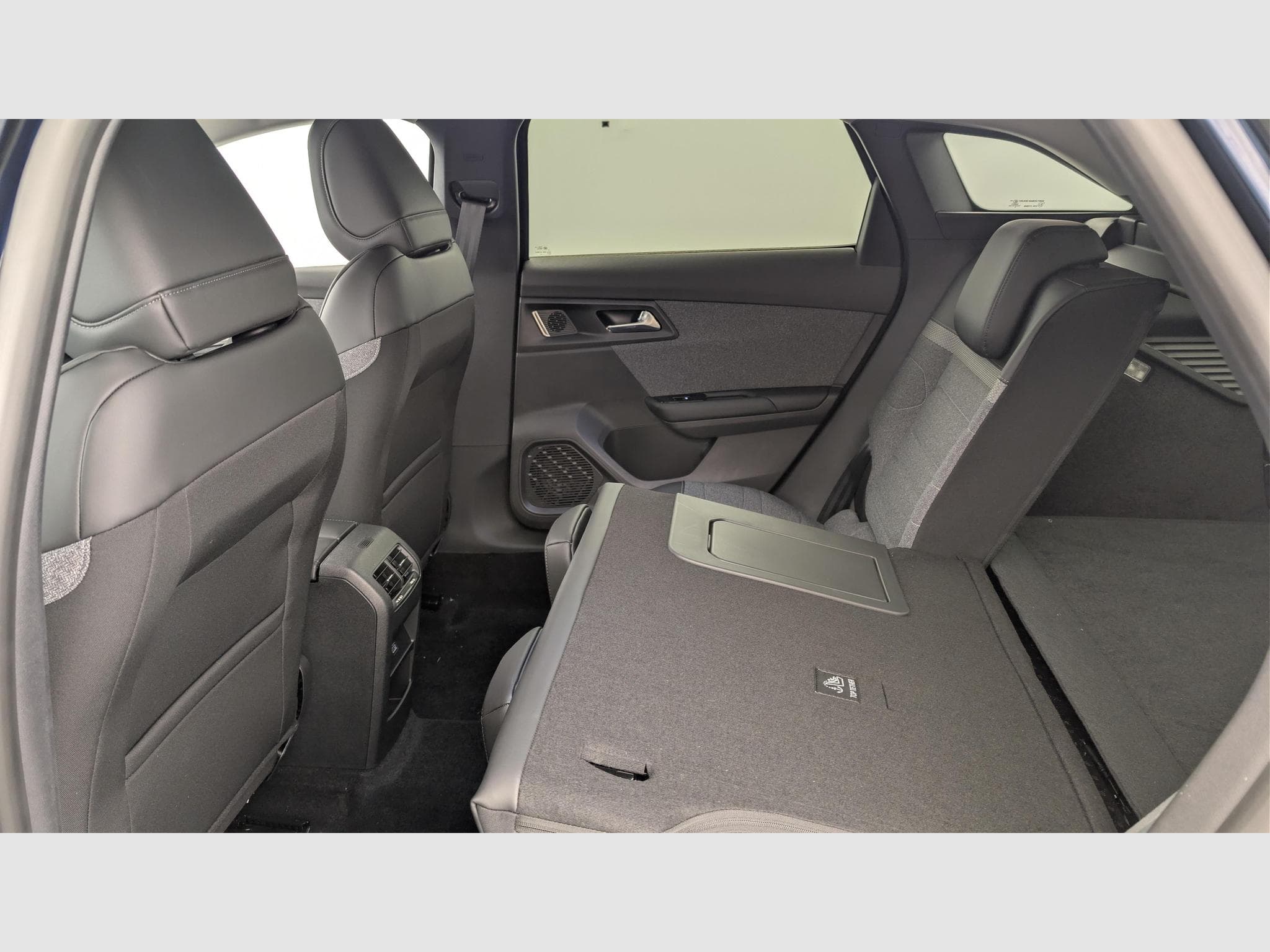 CitroëN C5 X PureTech 130 EAT8 You (2025) - Photo 12