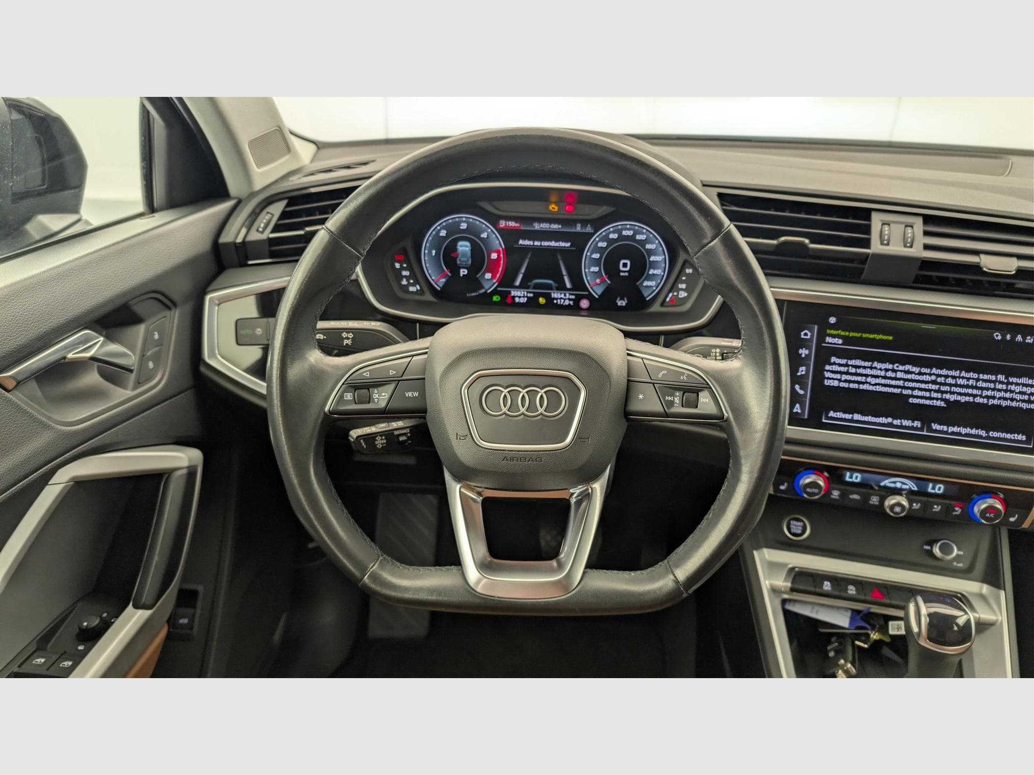 Audi Q3 35 TDI 150 ch S tronic 7 Design (2023) - Photo 14