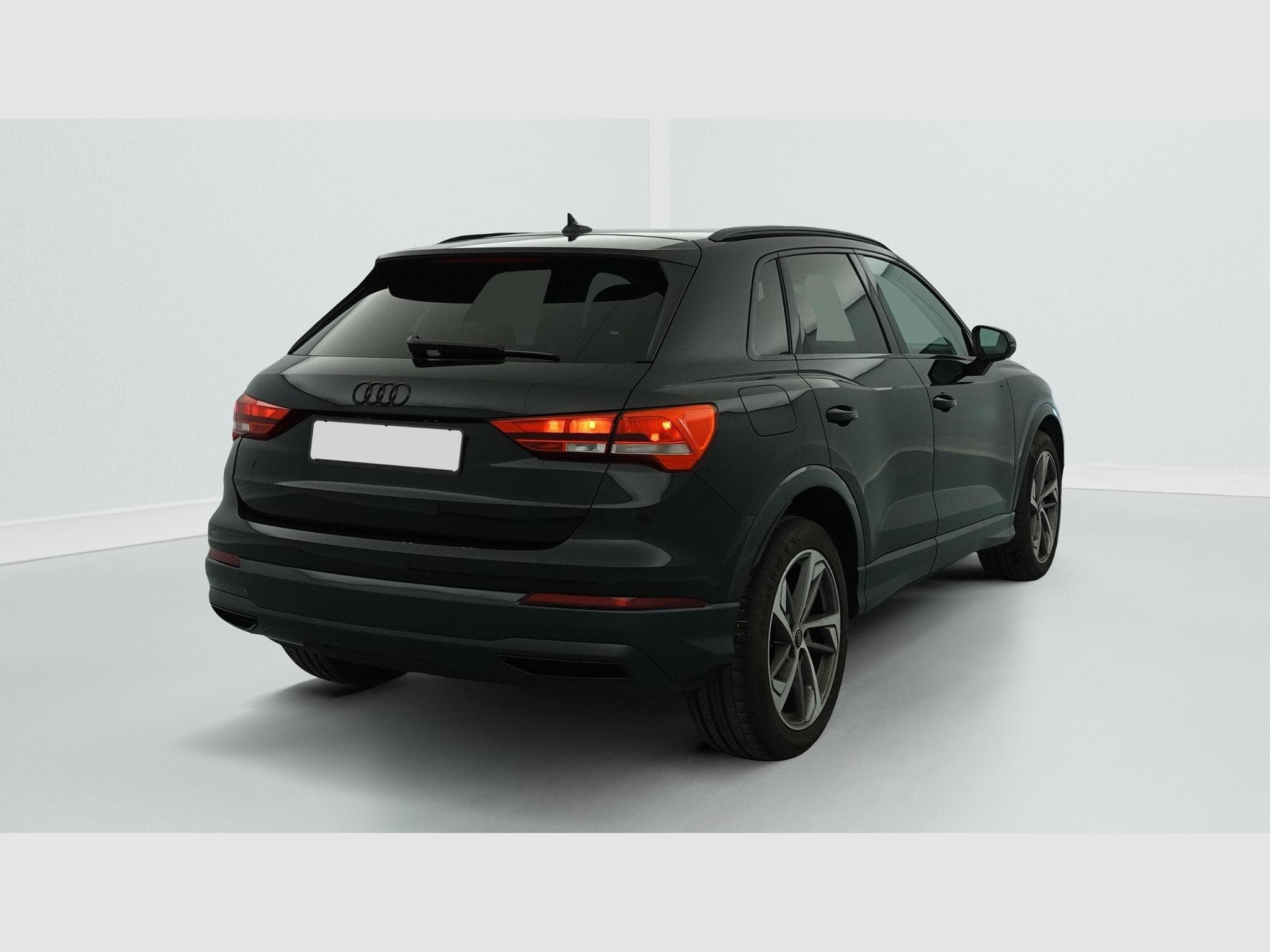 Audi Q3 35 TDI 150 ch S tronic 7 Design (2023) - Photo 7