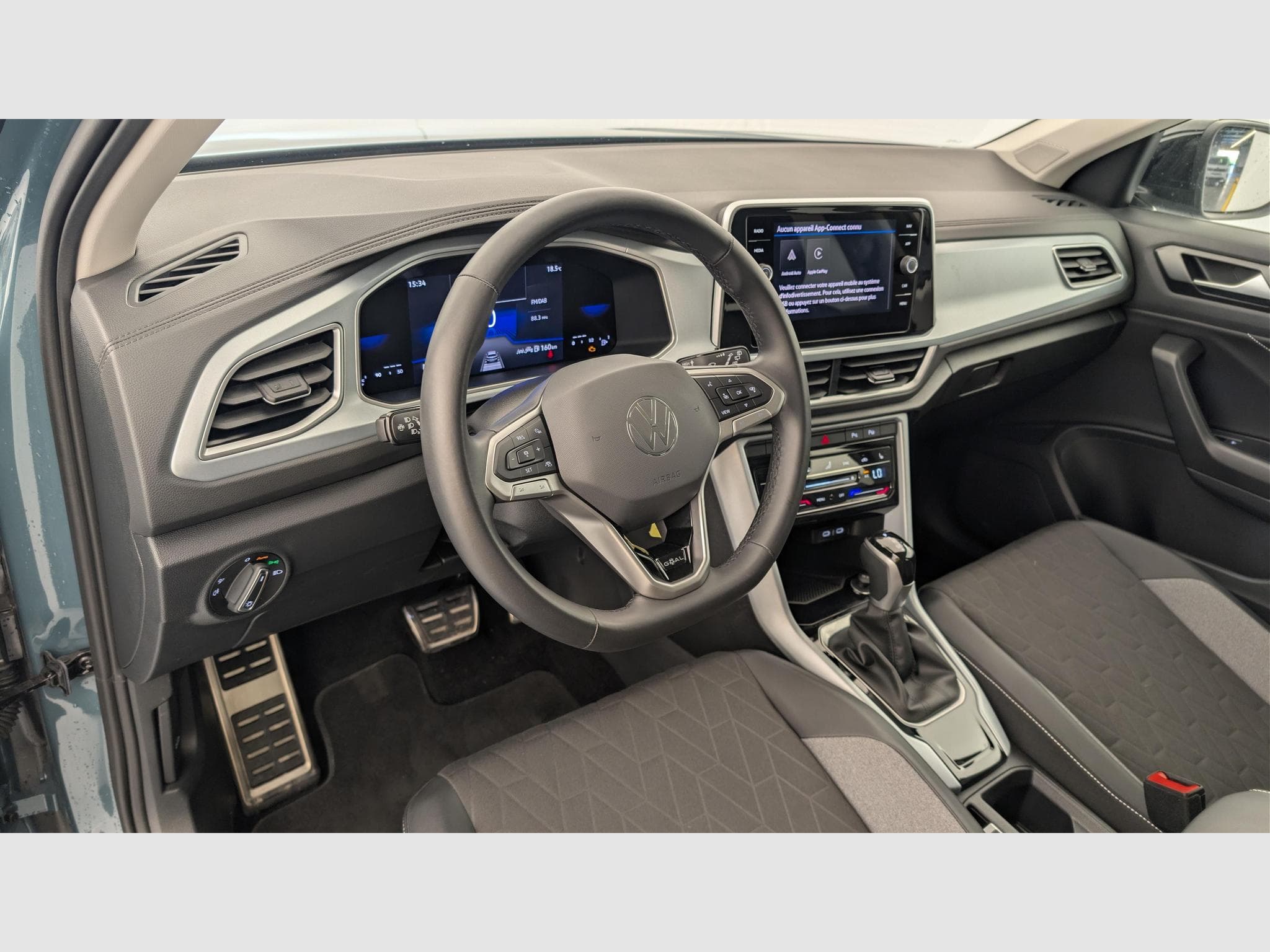 VW T-Roc 2.0 TDI 150 Start/Stop DSG7 Life Plus (2024) - Photo 15