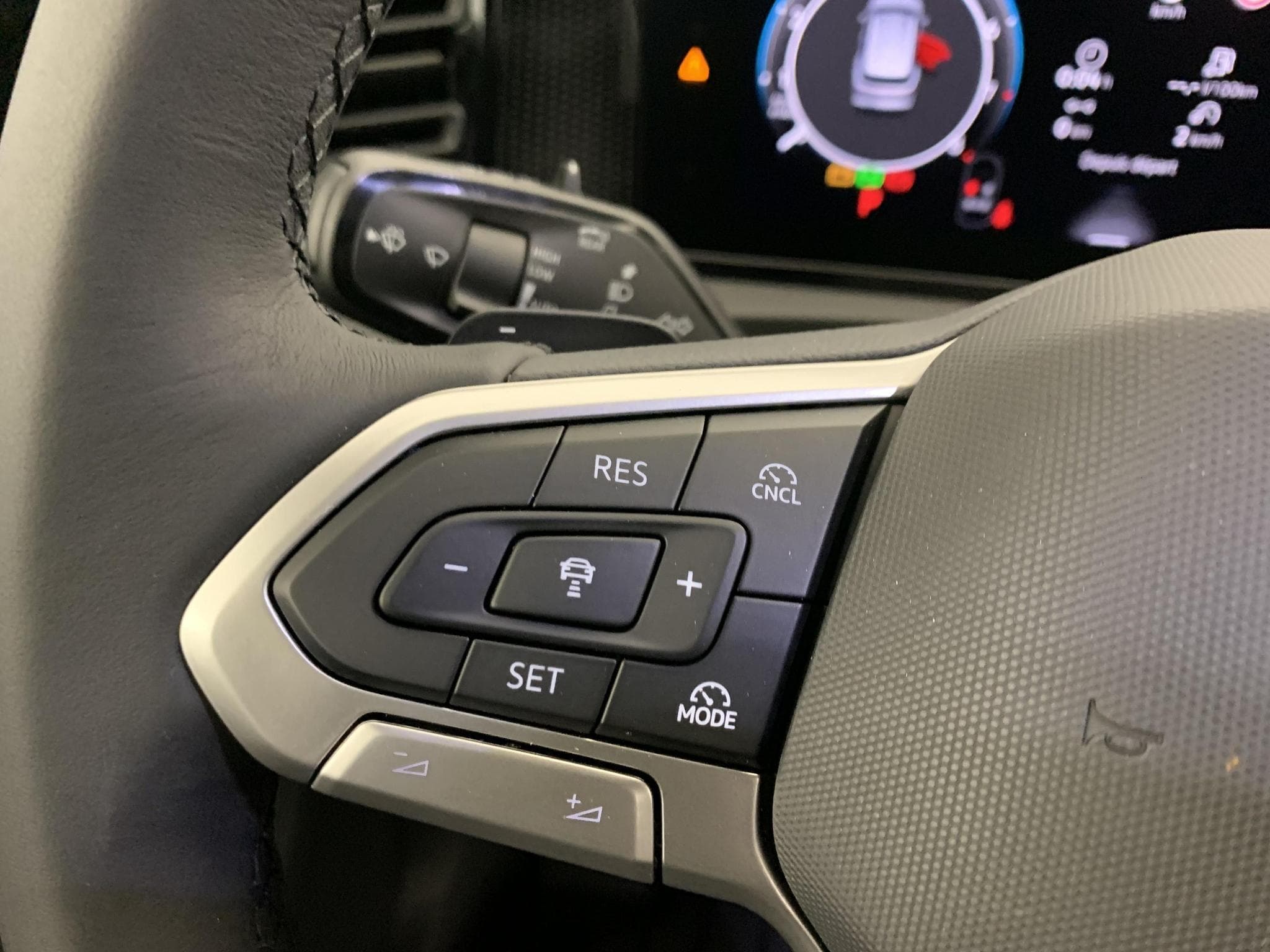 VW Tiguan 1.5 eTSI 131ch DSG7 Life (2026) - Photo 15