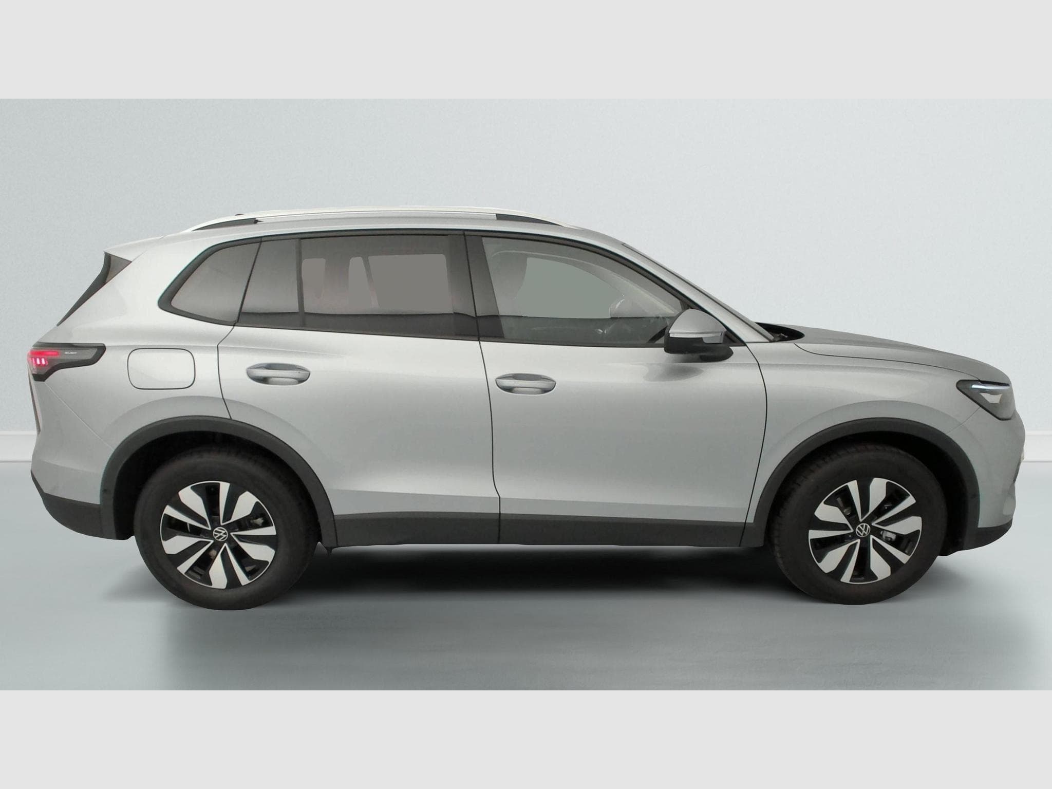 VW Tiguan 1.5 eTSI 131ch DSG7 Life (2026) - Photo 8