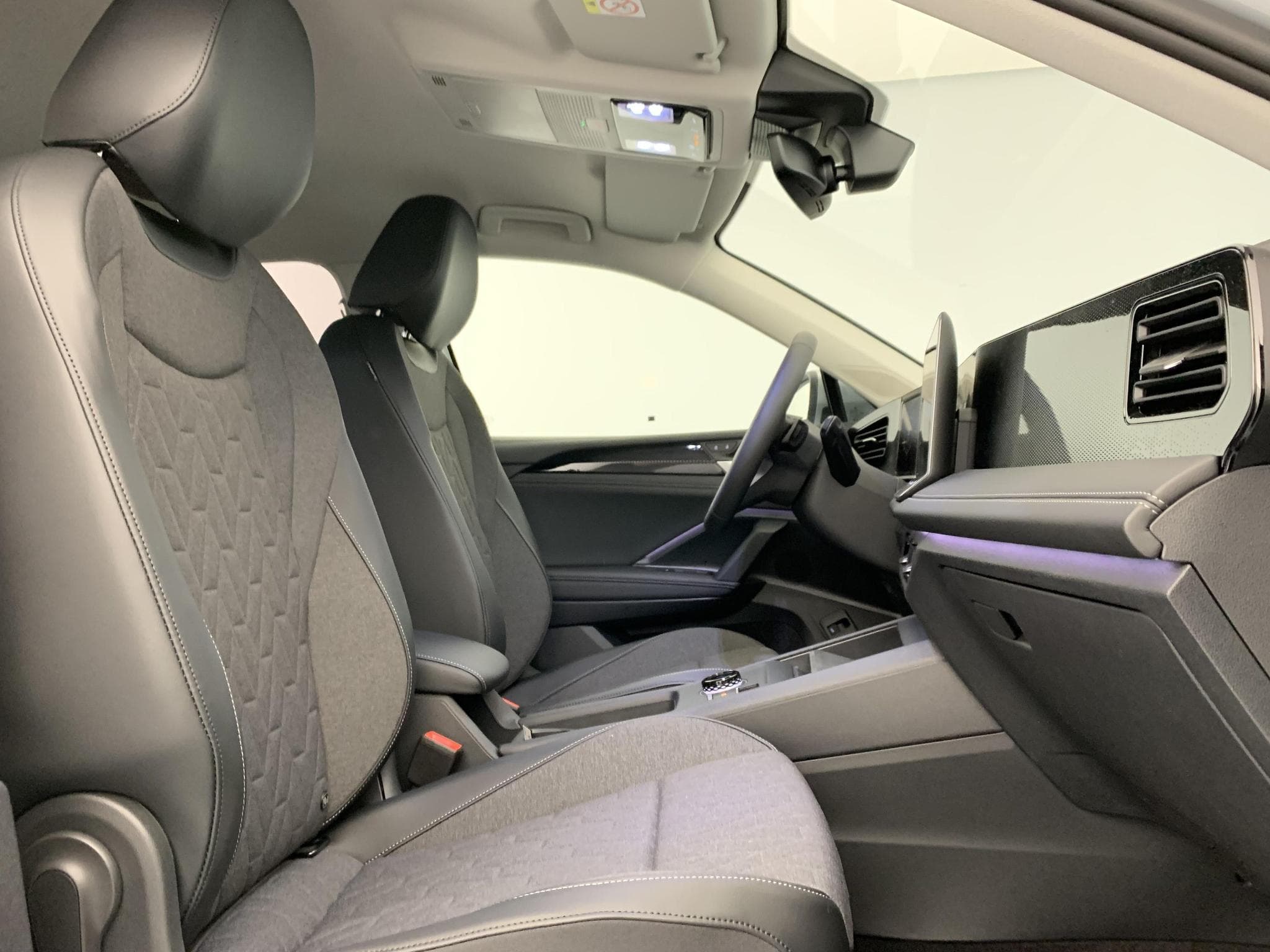 VW Tiguan 1.5 eTSI 131ch DSG7 Life (2026) - Photo 9
