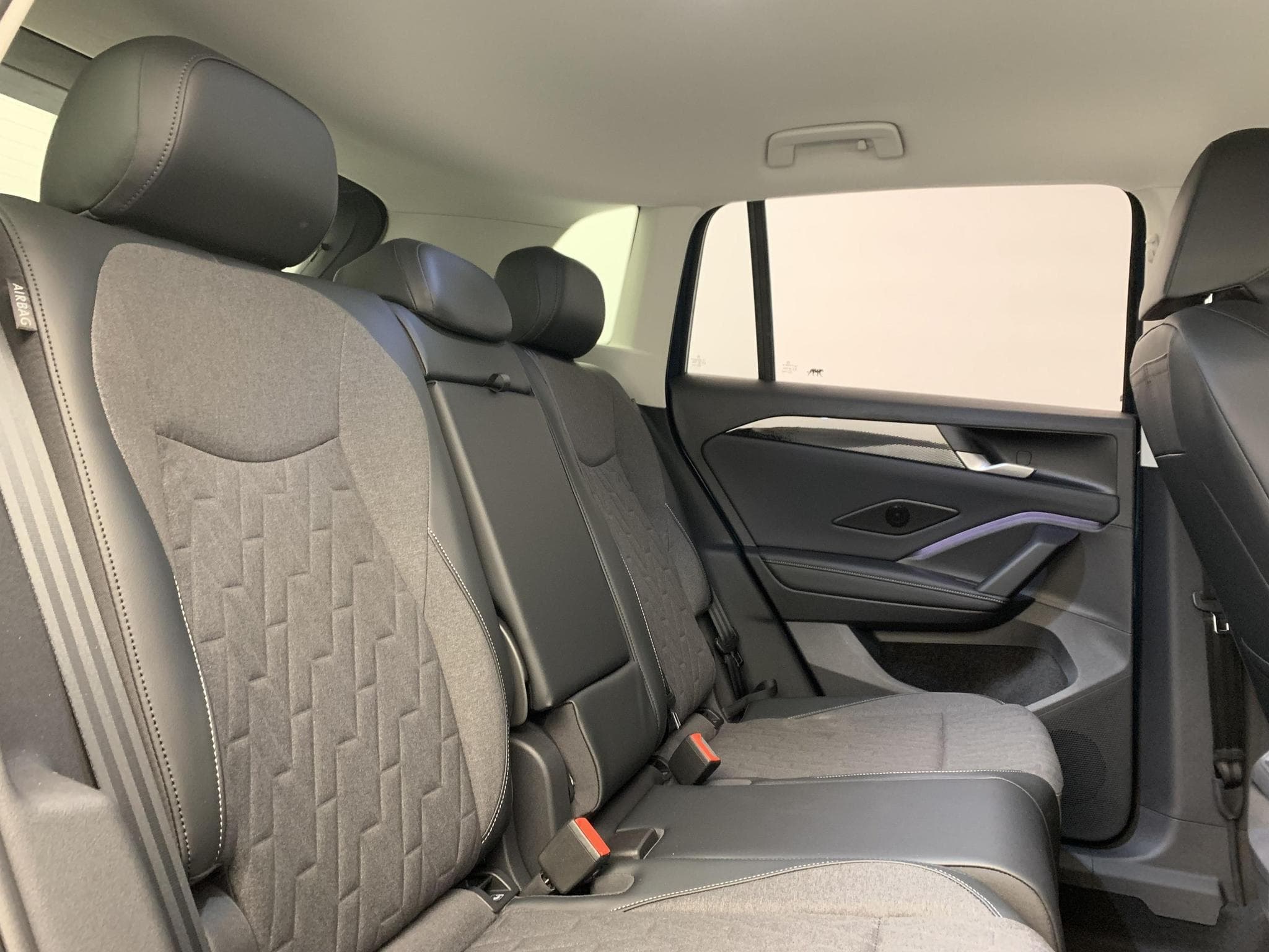 VW Tiguan 1.5 eTSI 131ch DSG7 Life (2026) - Photo 10