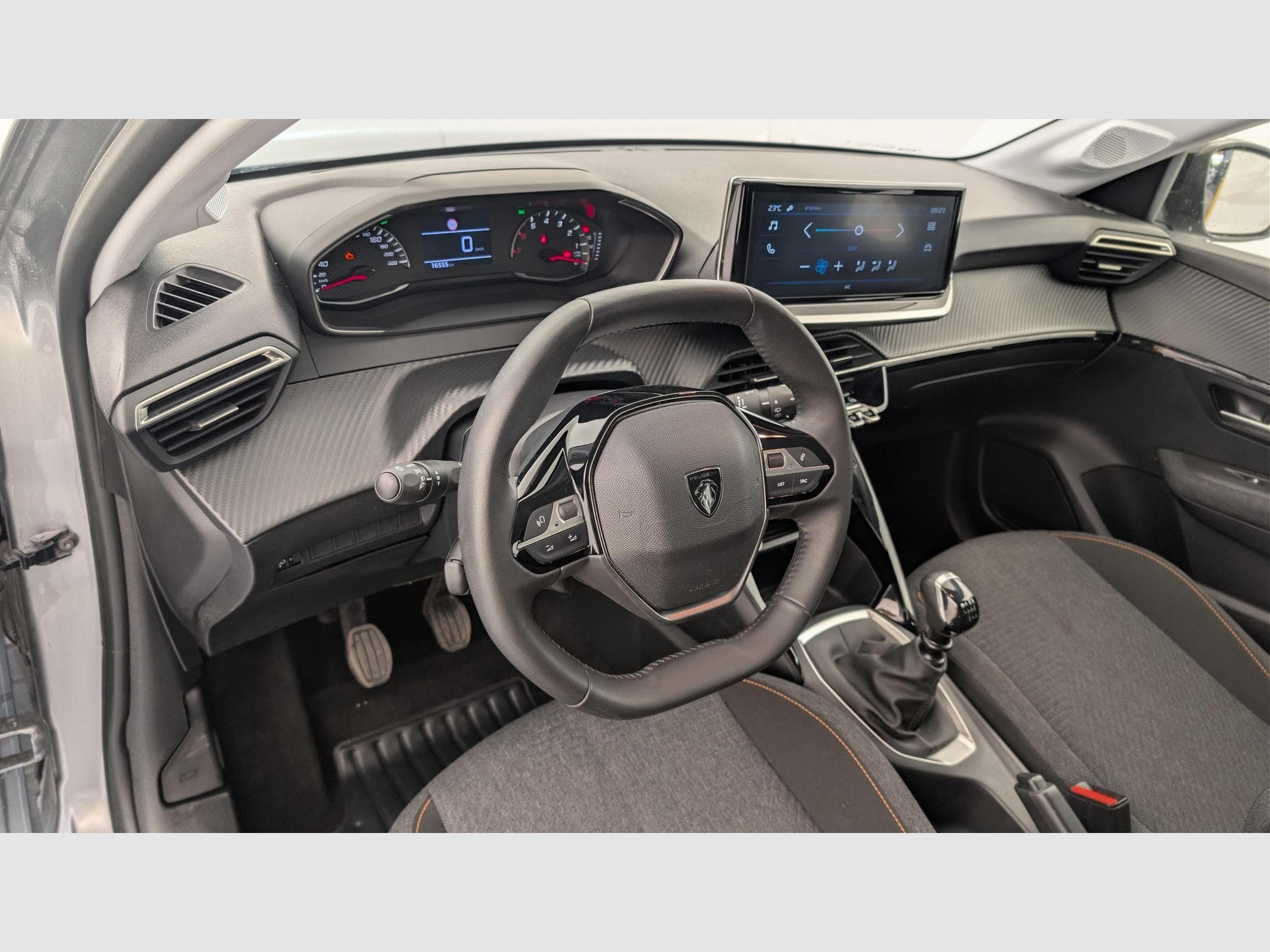 Peugeot 208 100 S&S BVM6 Style (2025) - Photo 12