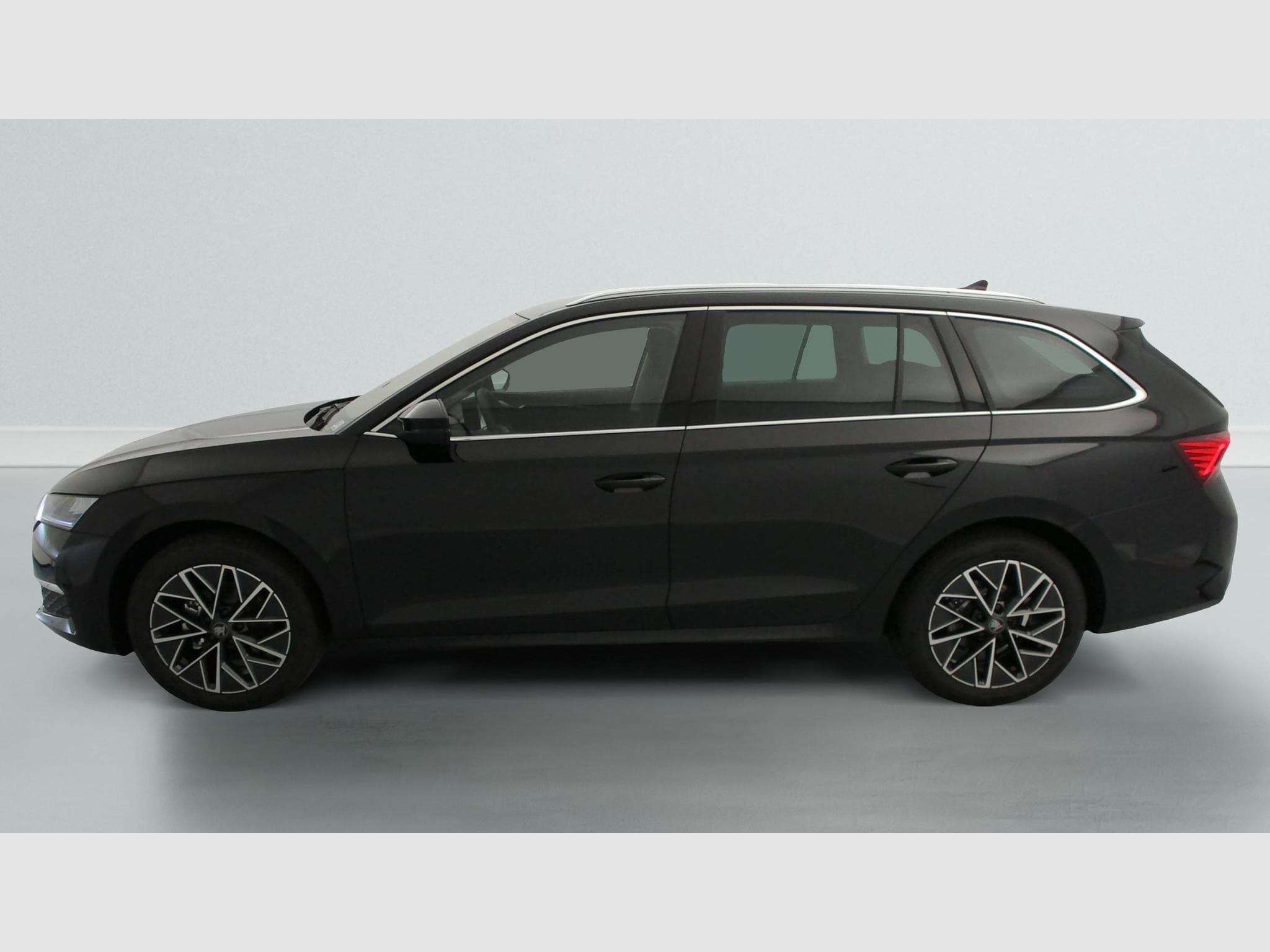 Skoda Octavia 2.0 TDI 150 ch SCR DSG7 Selection (2026) - Foto 4