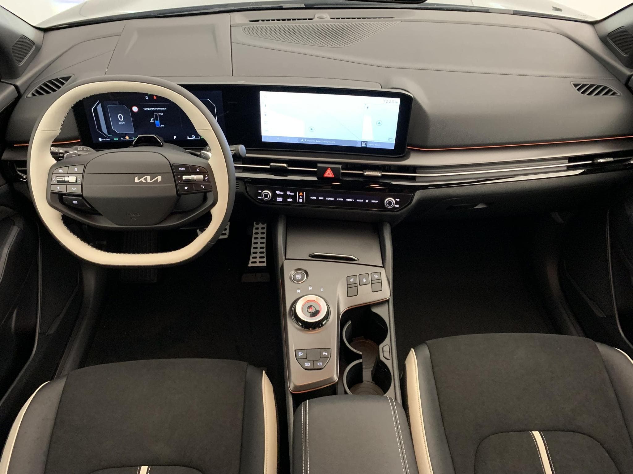 Kia SPORTAGE Hybride 239 ch BVA6 GT-Line (2026) - Foto 12