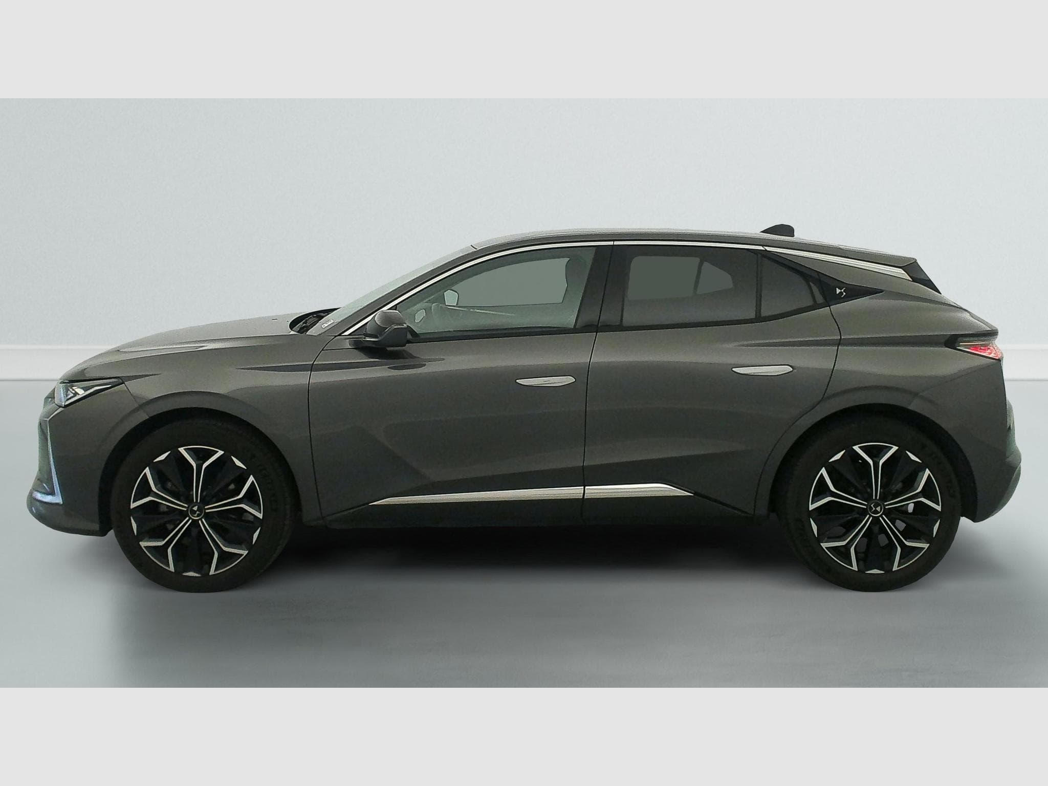 DS Automobiles DS4 PureTech 130 EAT8 Etoile - Alcantara (2024) - Foto 4